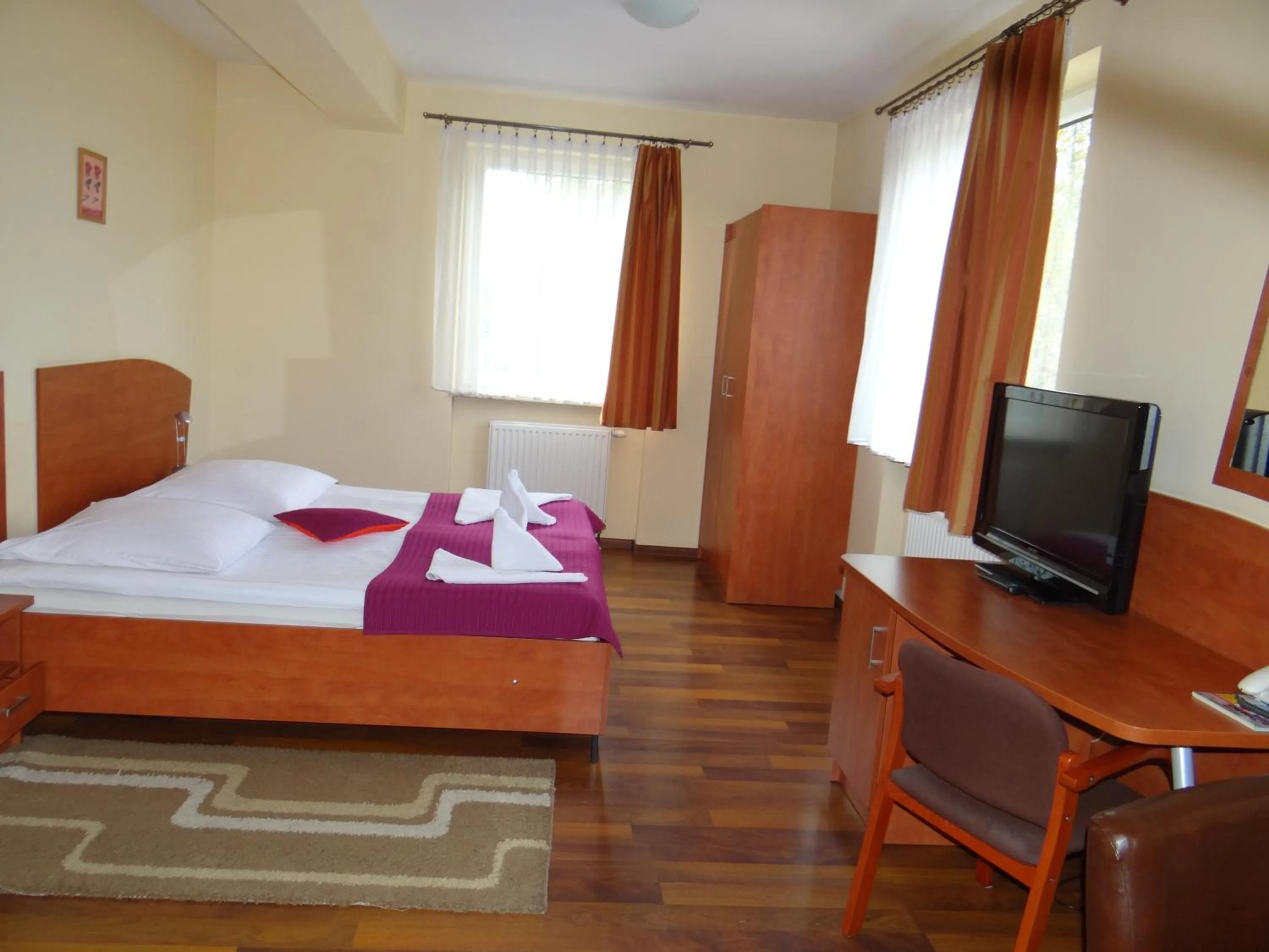 Photo of the whole room, Bed in Hotel Restauracja Kinga