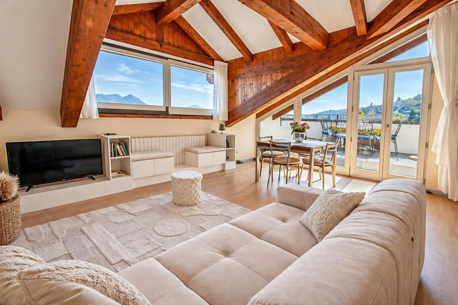 TV and multimedia in Villa Anna Isole Borromee