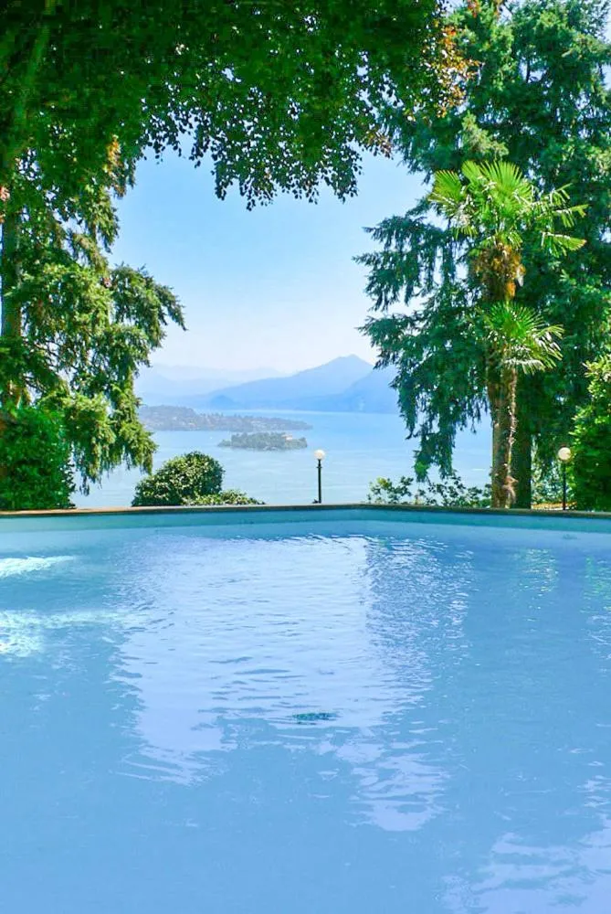 Lake view in Villa Anna Isole Borromee