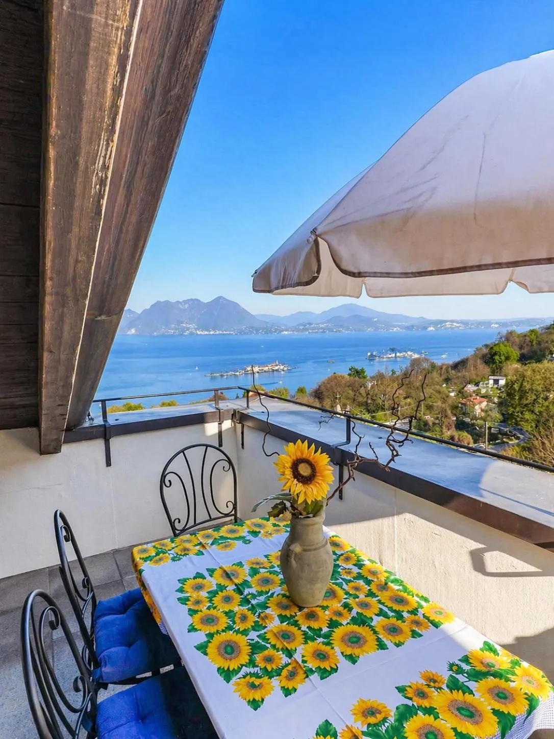 Balcony/Terrace in Villa Anna Isole Borromee