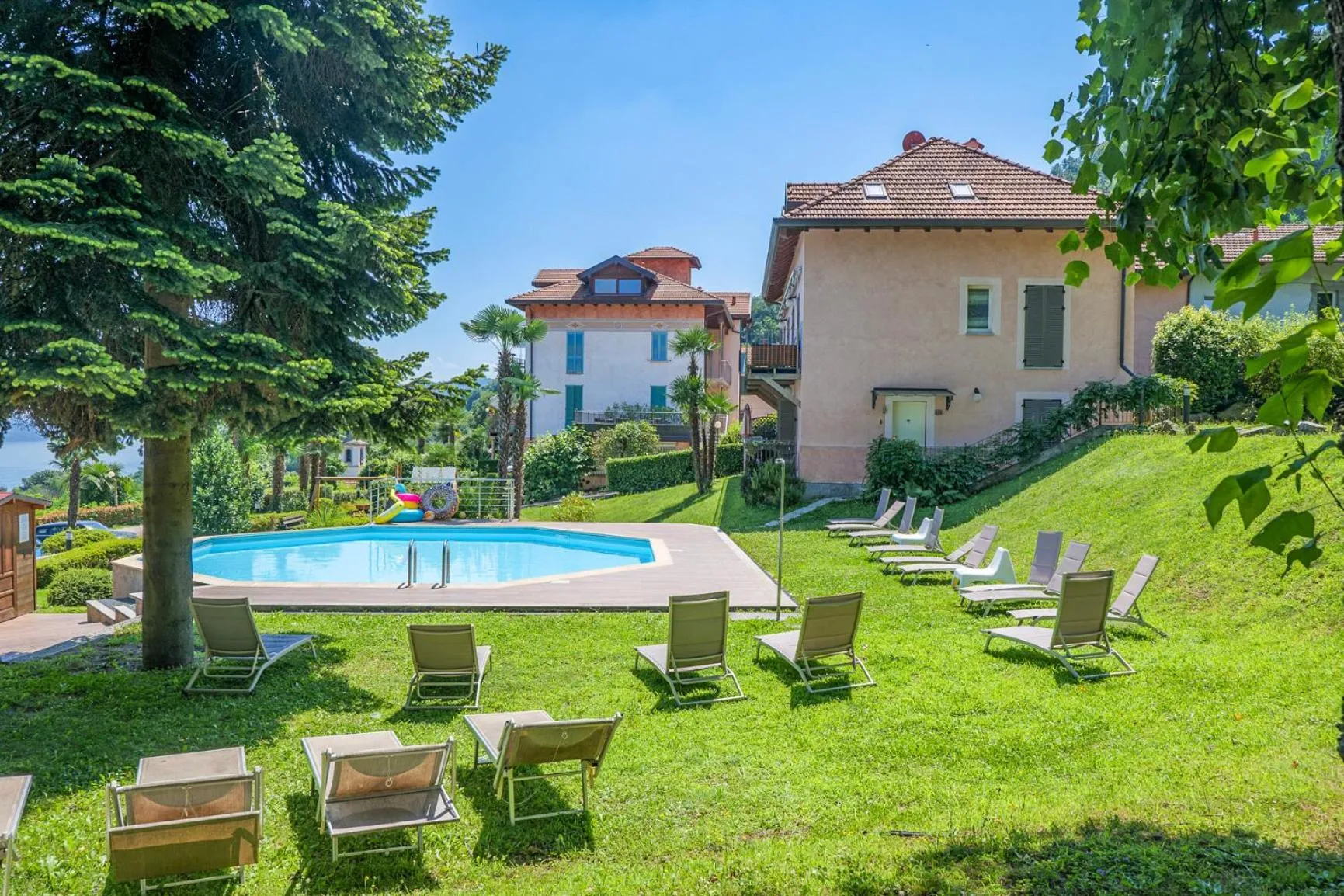 Swimming pool in Villa Anna Isole Borromee