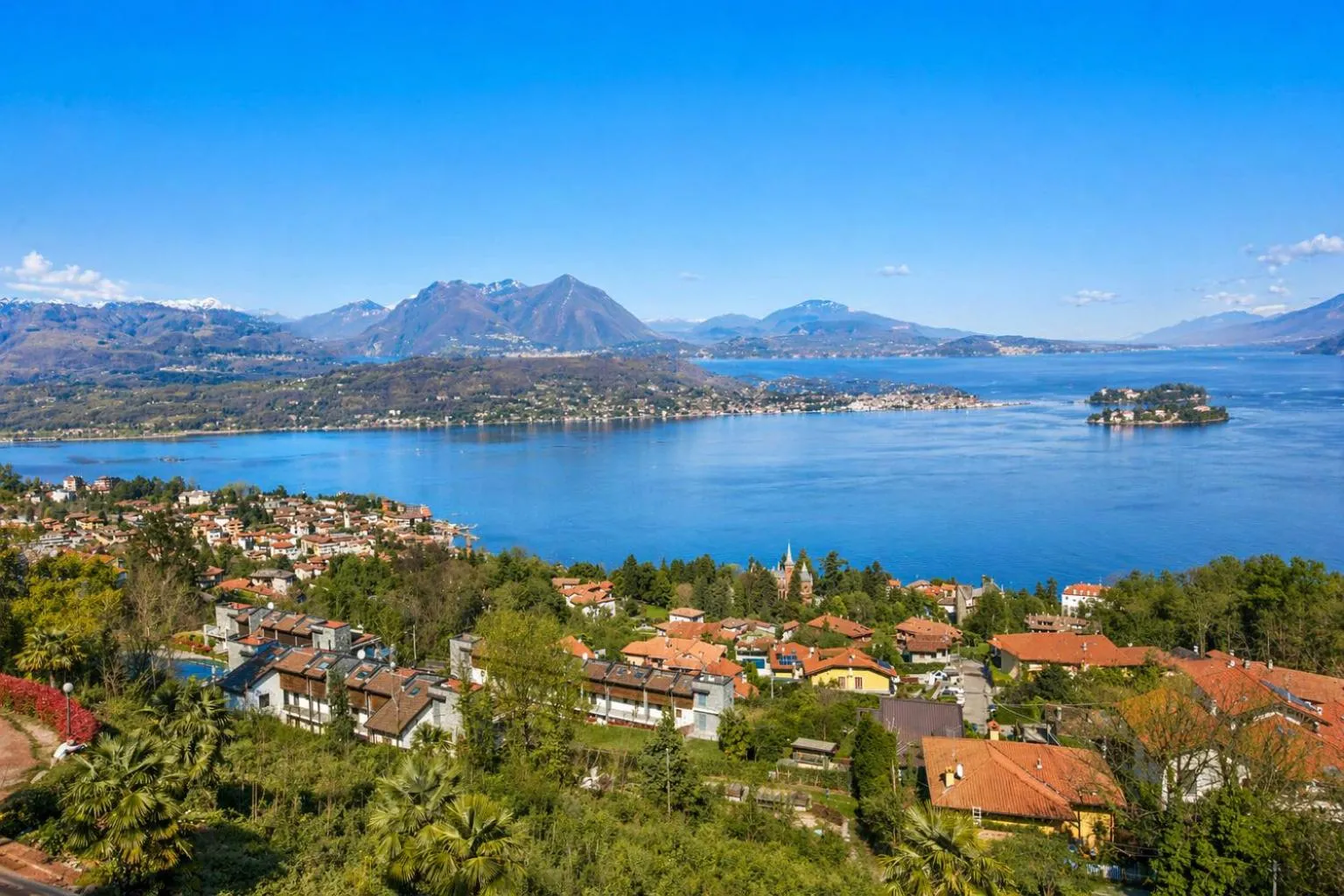 Lake view in Villa Anna Isole Borromee