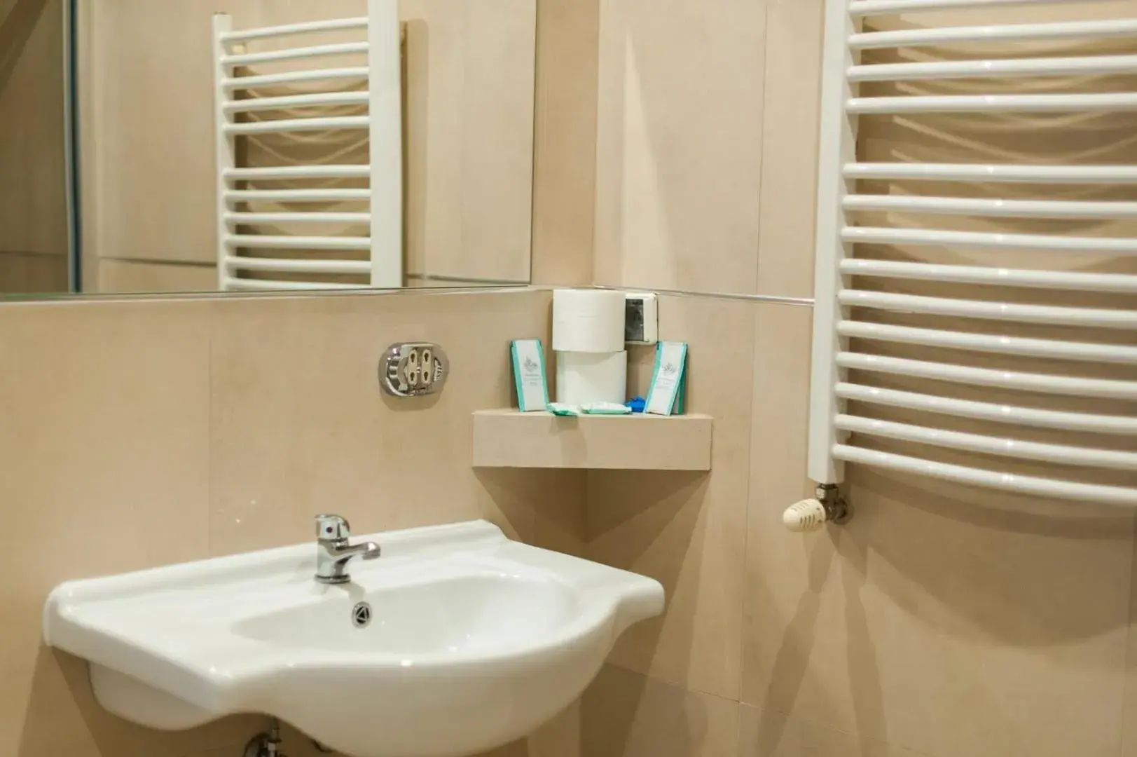 Deluxe Single Room in Hotel Horyzont Deluxe Single Room in Hotel Horyzont