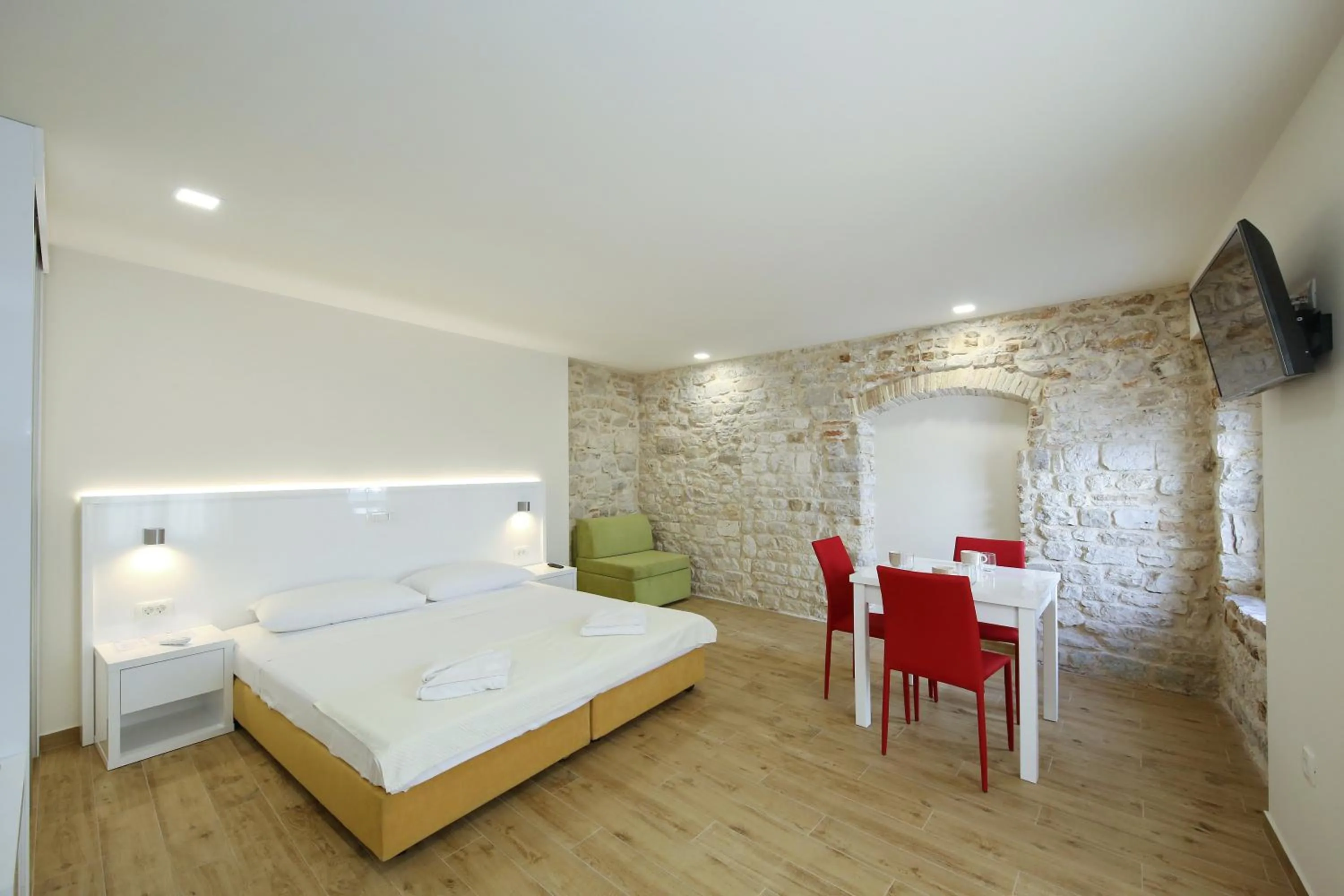 Studio Apartment in Idassa Atrium rooms