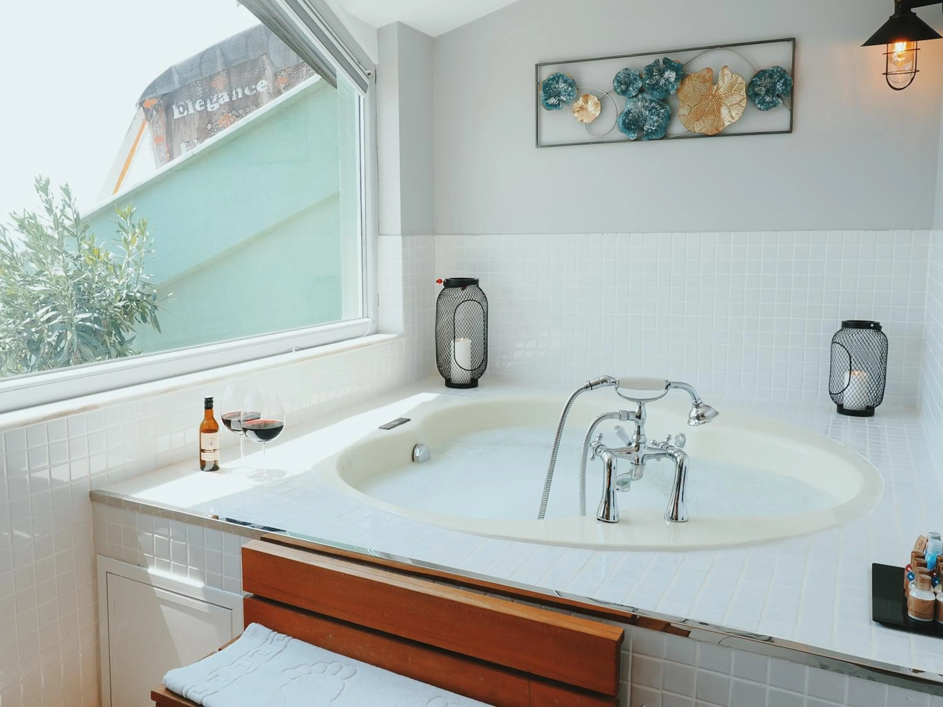 Hot Tub in Hotel Poem