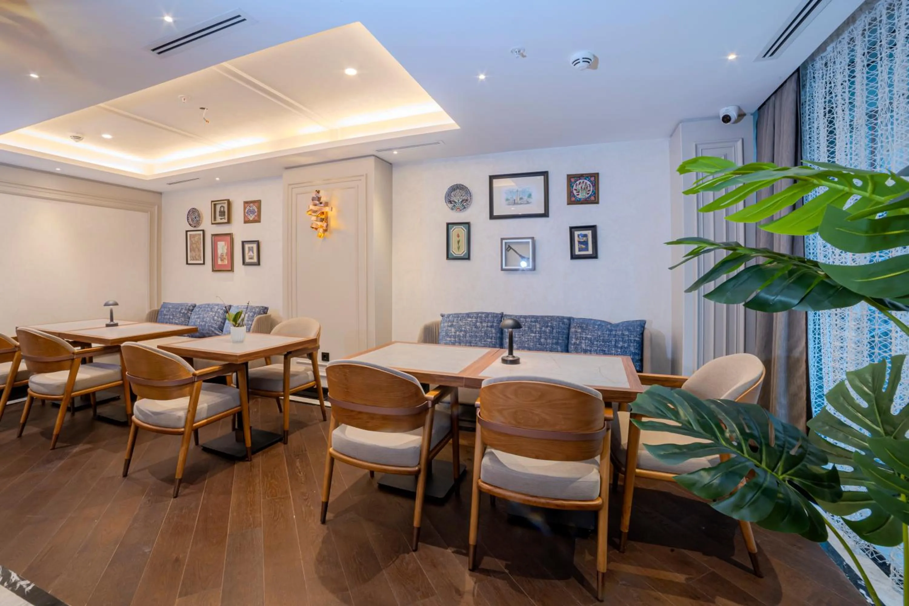 Breakfast in Grand Hilarium Hotel