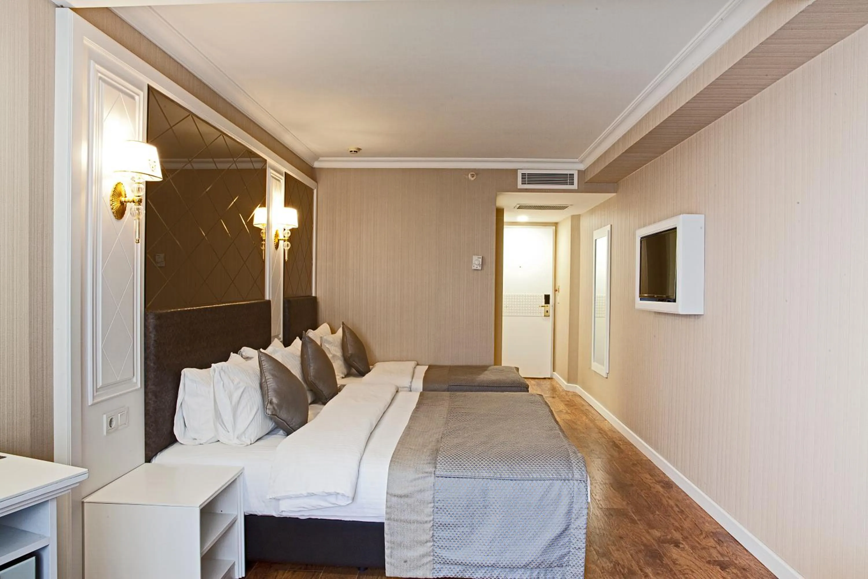 Bed in Seres Hotel Old City