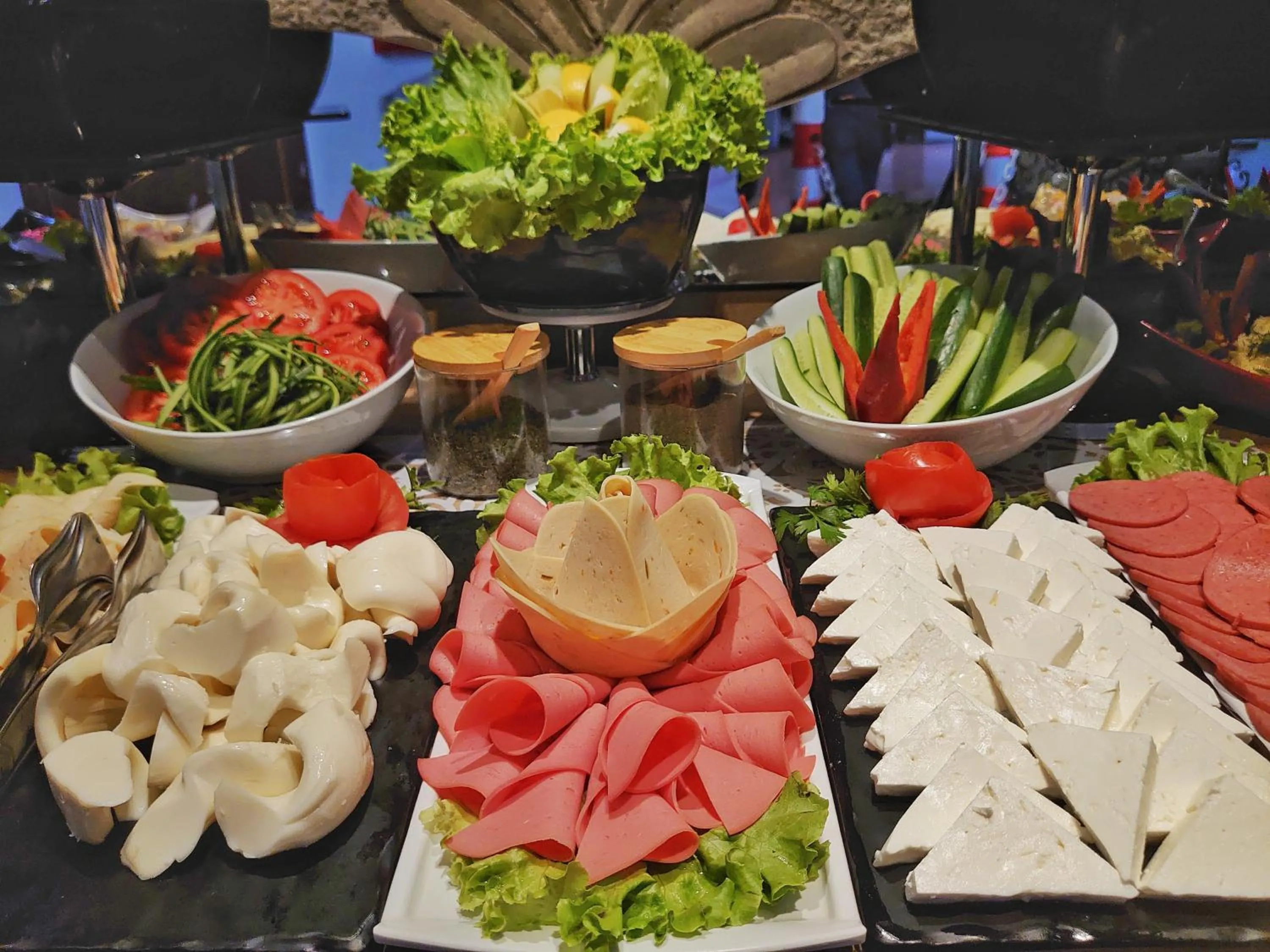 Restaurant/places to eat in Orient Mintur Hotel