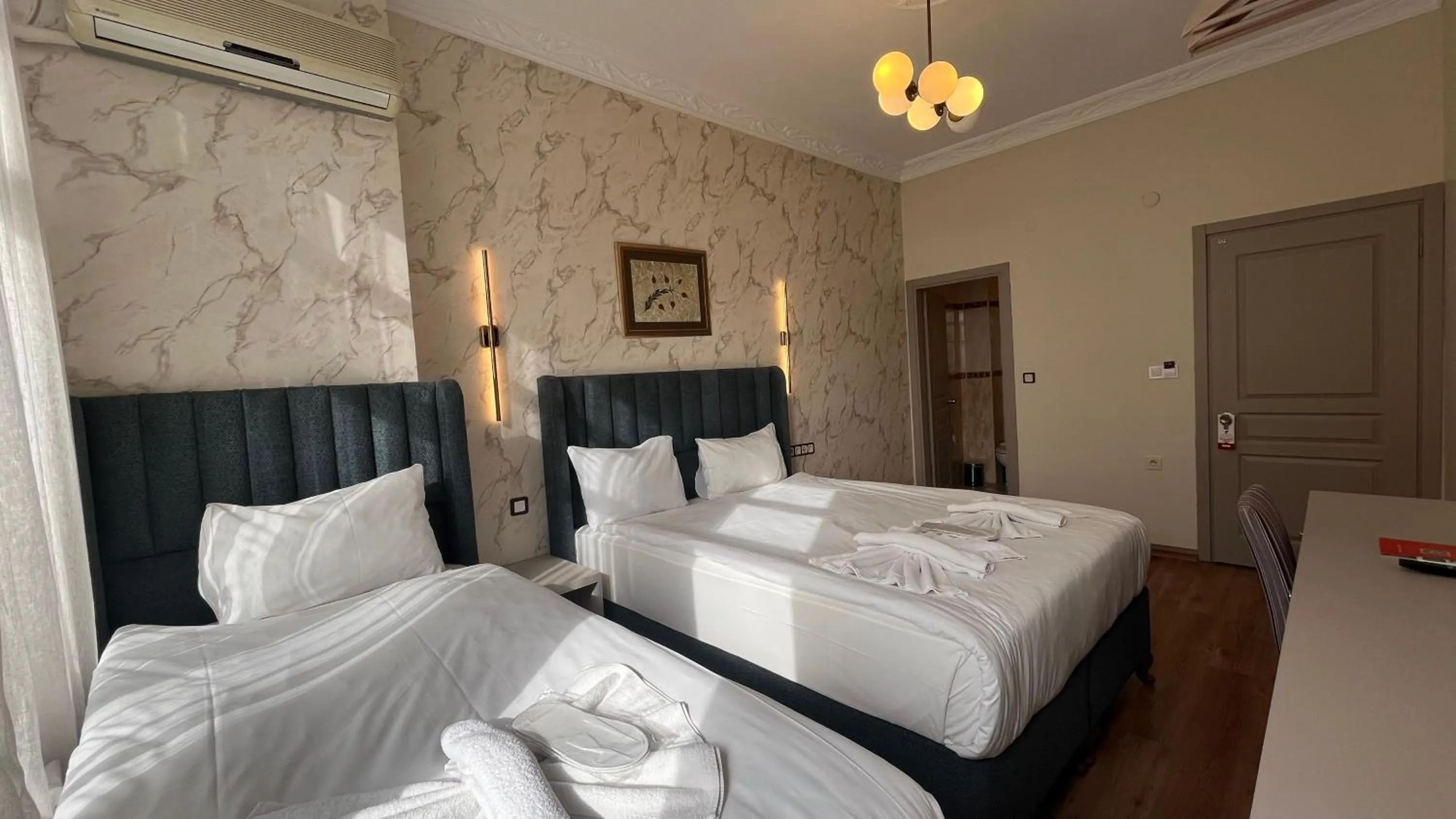 Bed in Hotel Tulip House