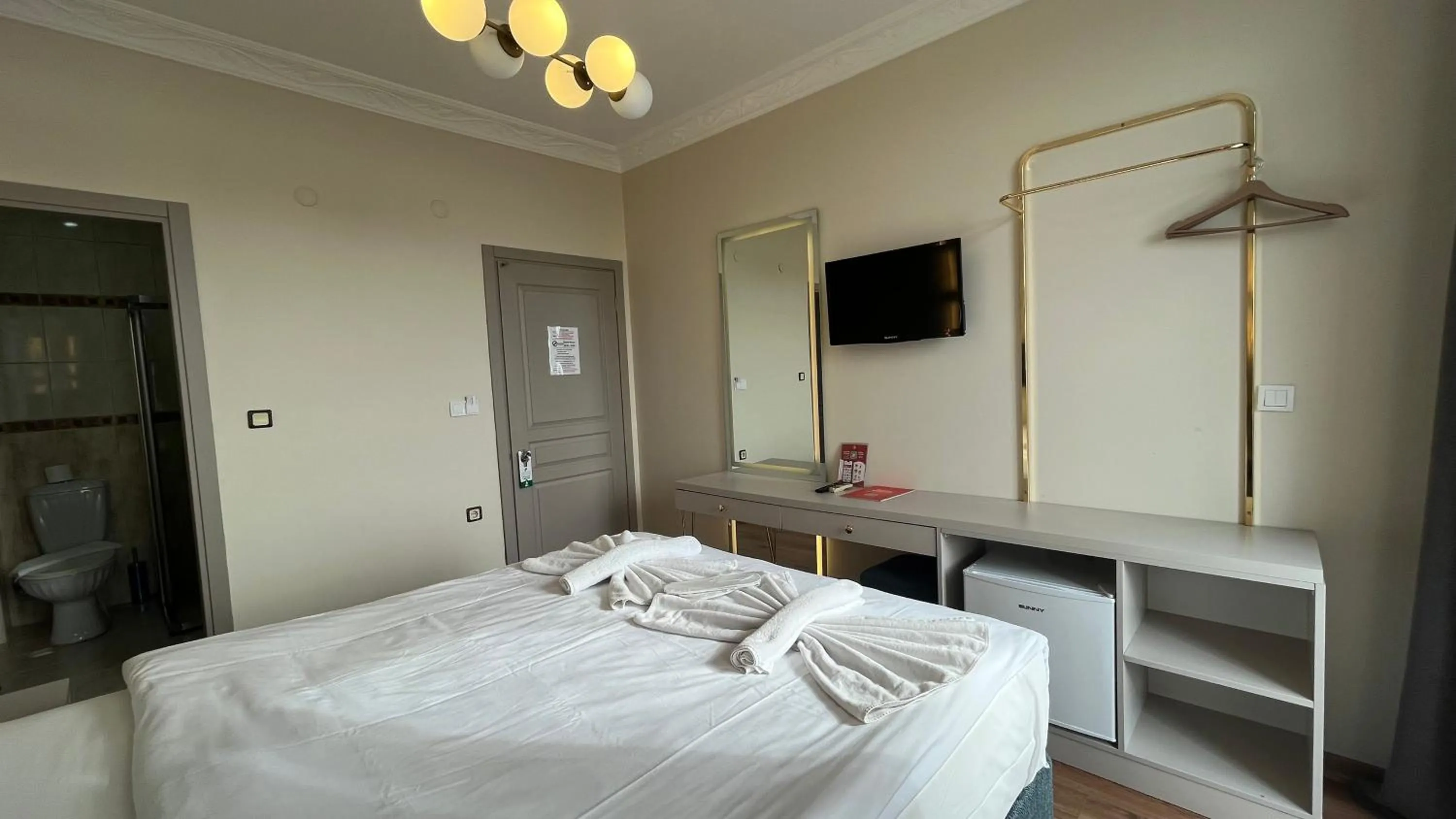 Bed in Hotel Tulip House