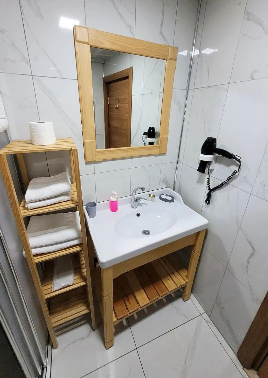 Bathroom in Saruhan Hotel