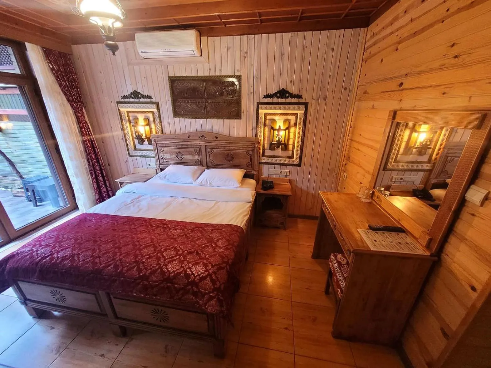 Bedroom, Bed in Saruhan Hotel