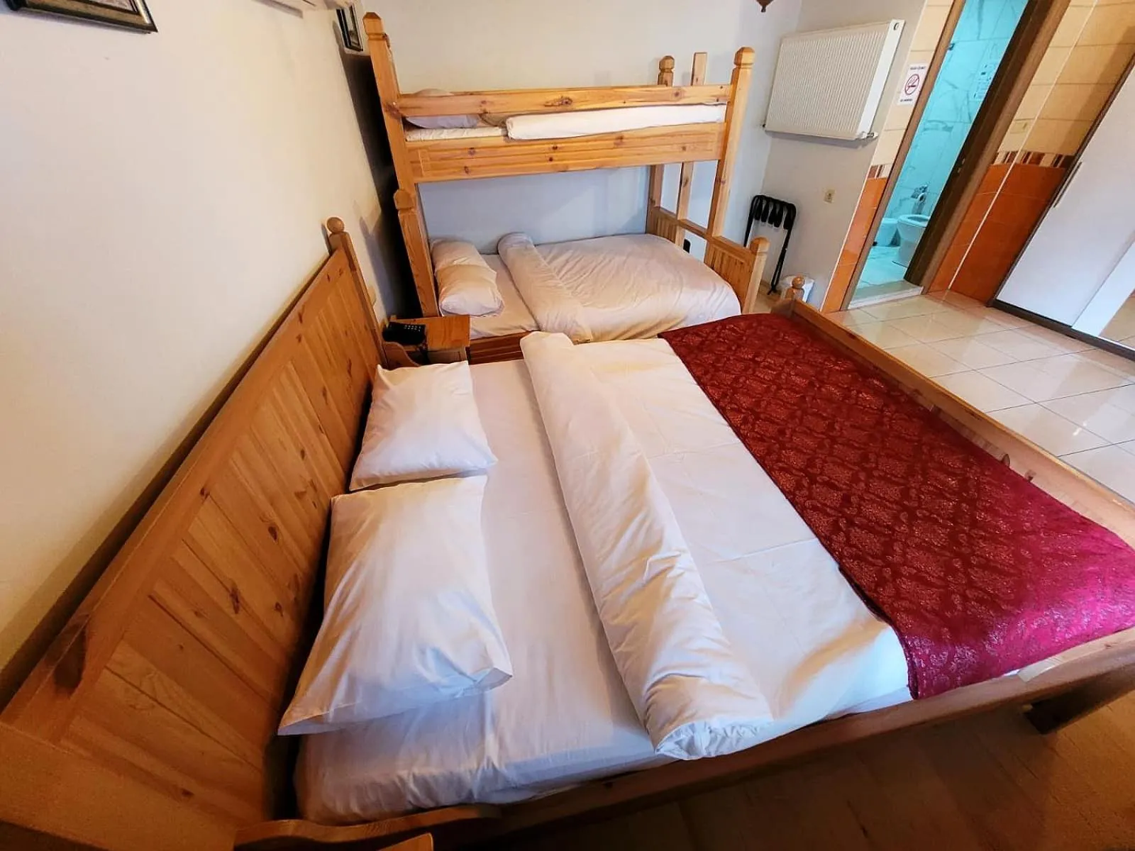 Bedroom, Bed in Saruhan Hotel