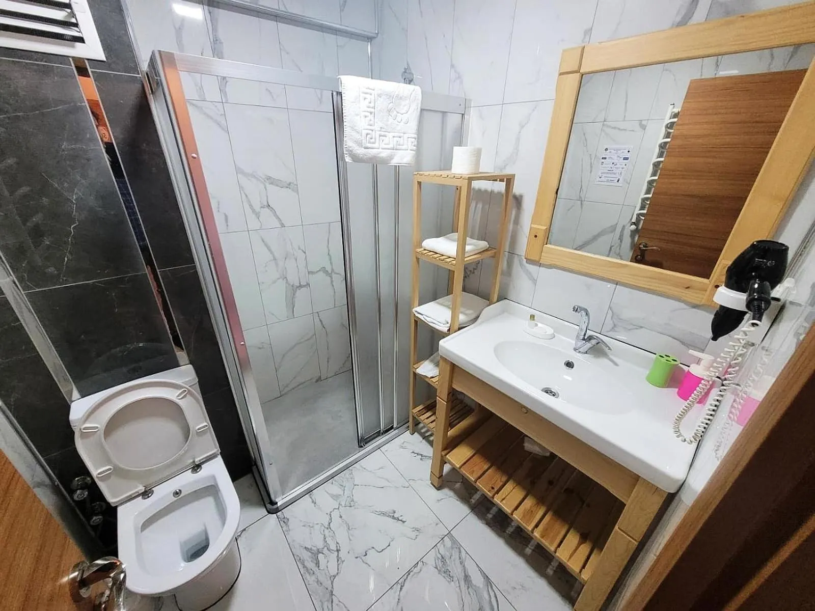 Bathroom in Saruhan Hotel