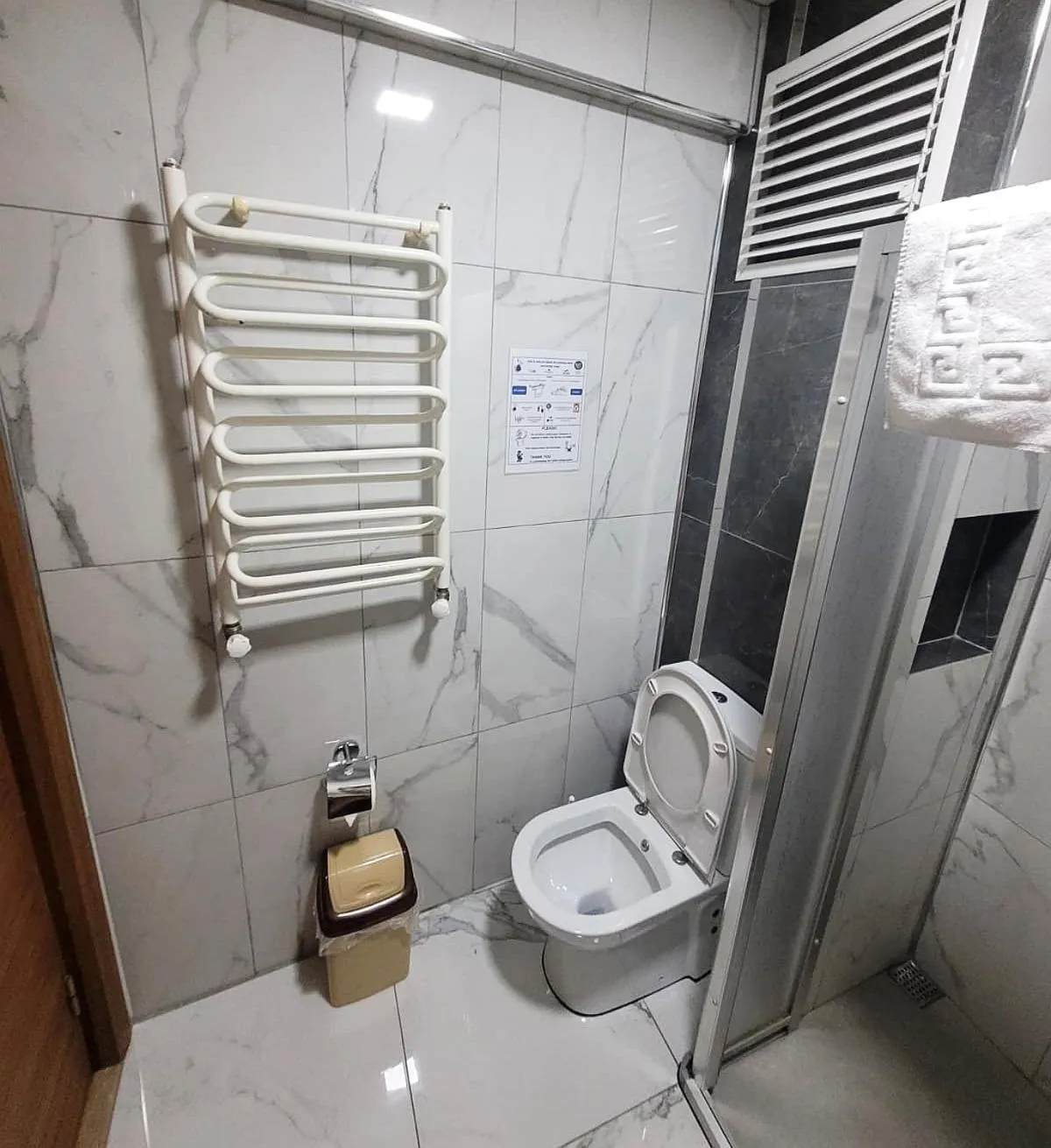 Bathroom in Saruhan Hotel