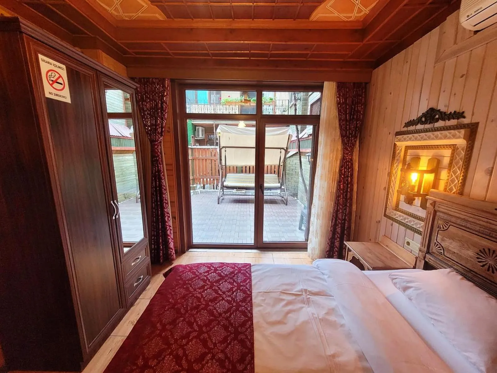 Bedroom, Bed in Saruhan Hotel