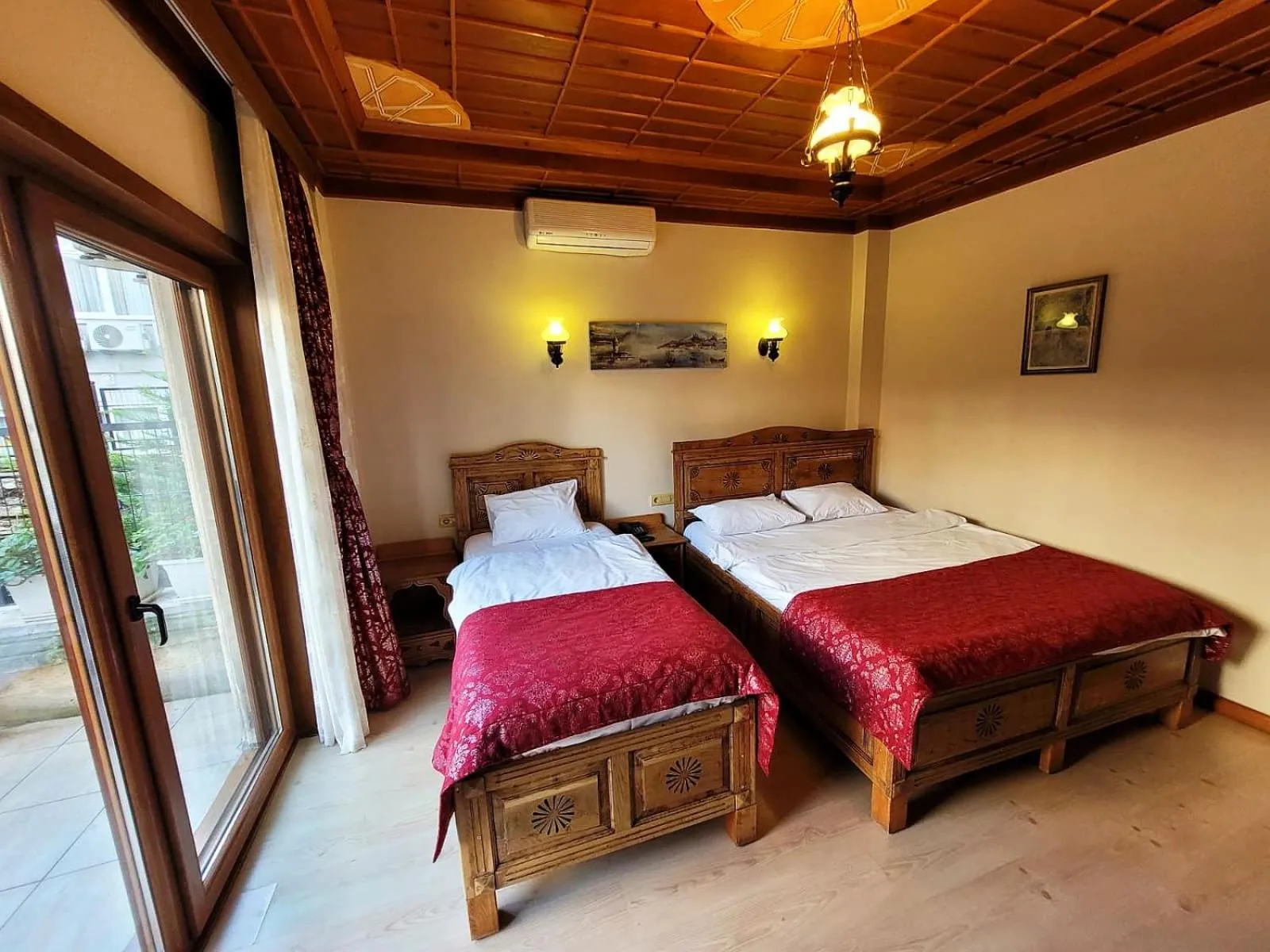 Bedroom, Bed in Saruhan Hotel