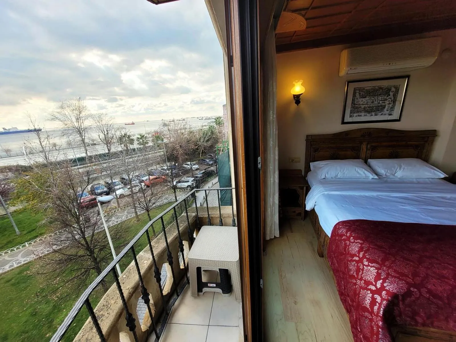 View (from property/room), Bed in Saruhan Hotel