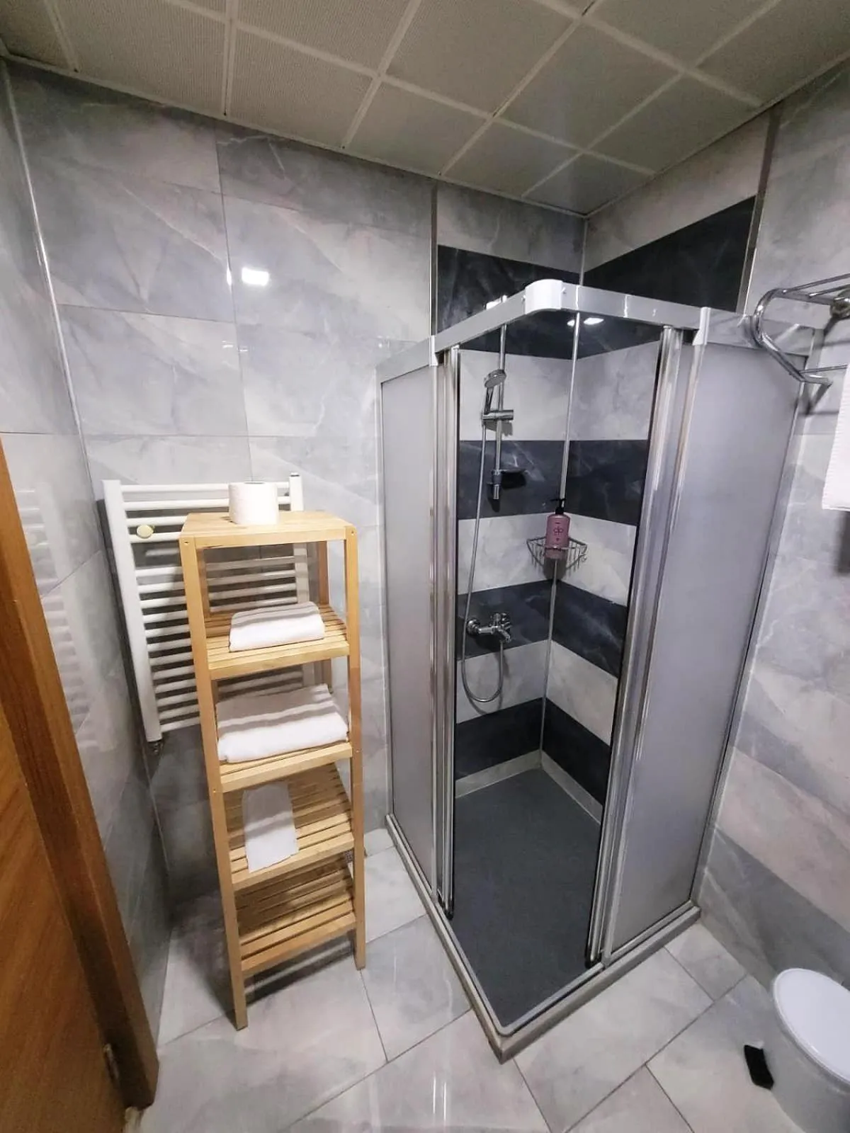 Bathroom in Saruhan Hotel