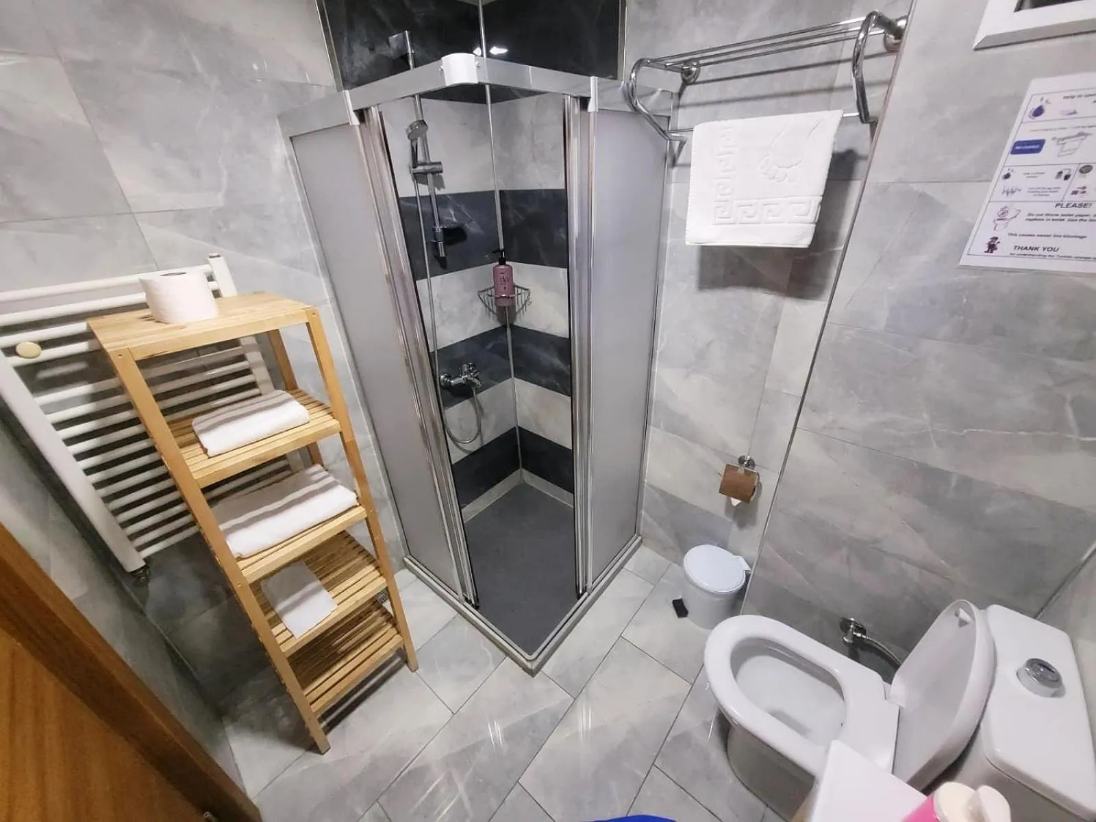 Bathroom in Saruhan Hotel