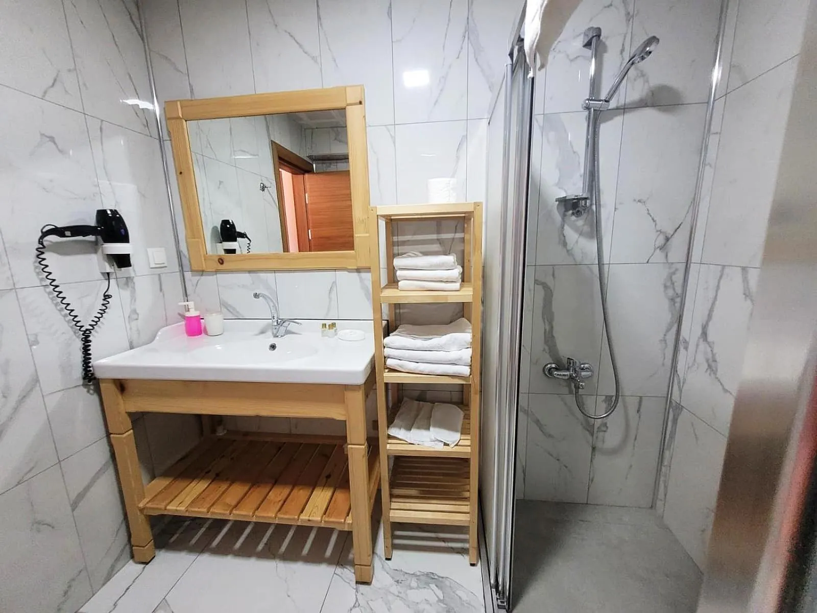 Bathroom in Saruhan Hotel