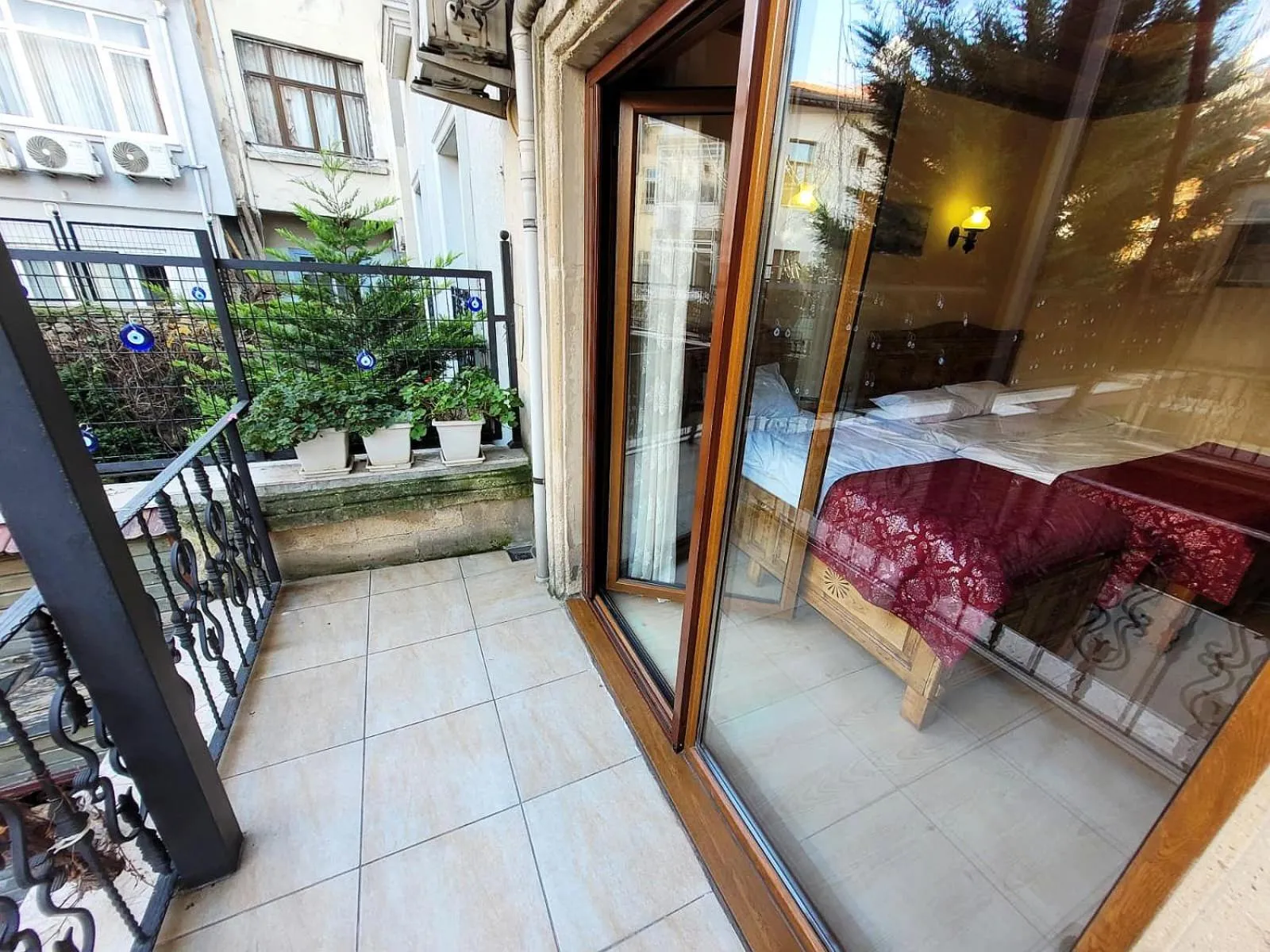 Balcony/Terrace, Bed in Saruhan Hotel