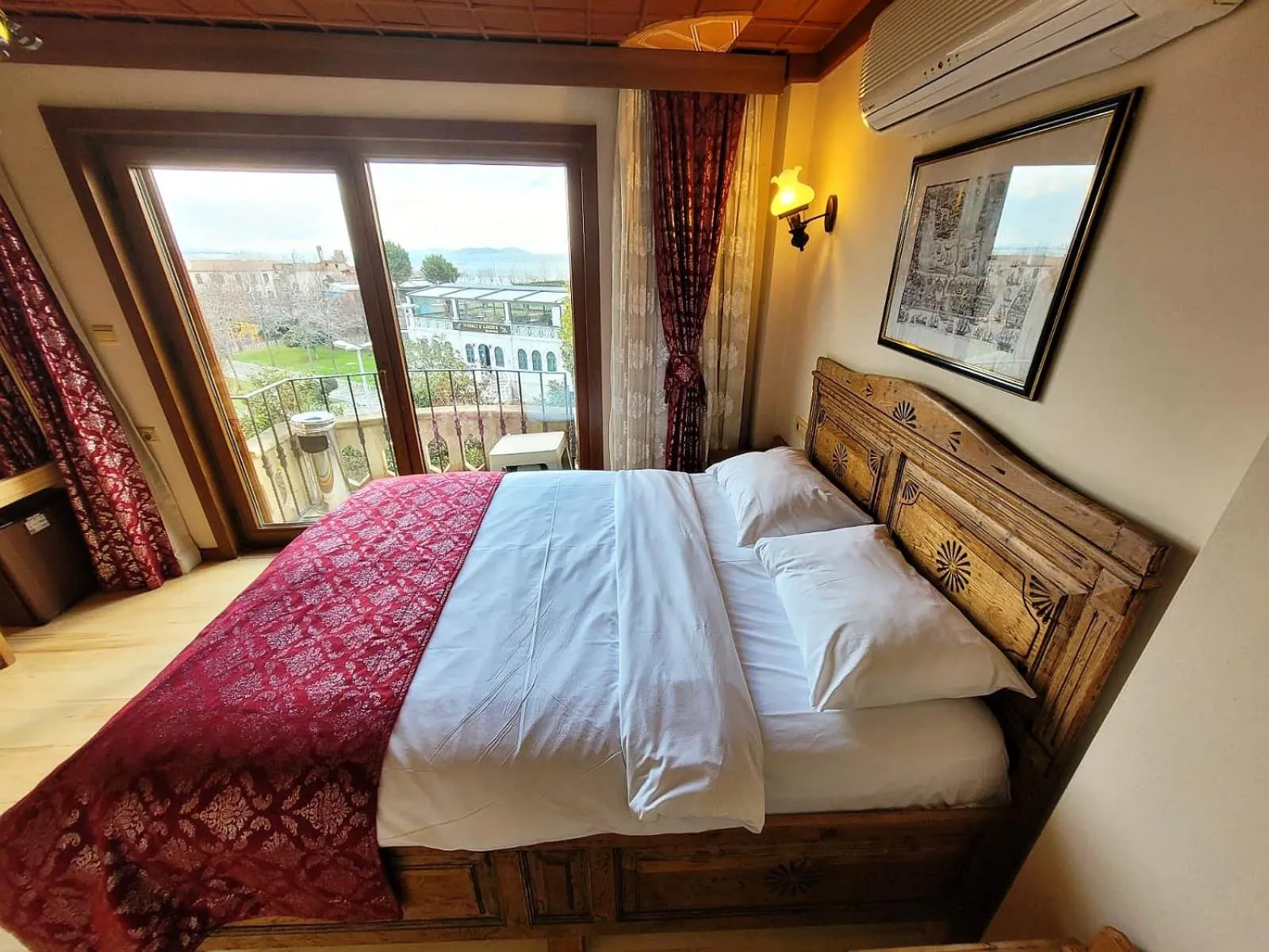 Bedroom, Bed in Saruhan Hotel