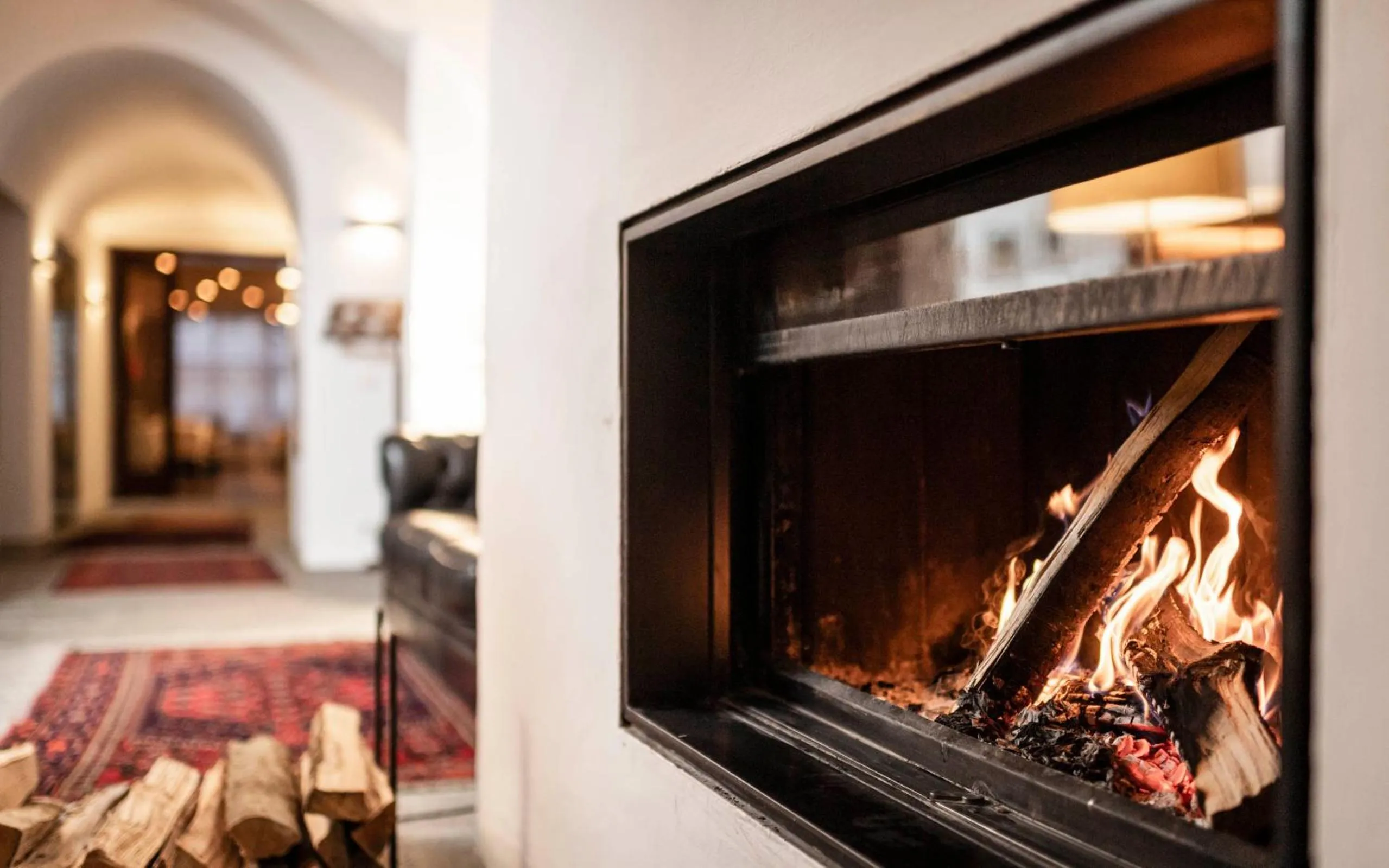 Communal lounge/ TV room in Boutique & Gourmet Hotel Orso Grigio - Grauer Bär