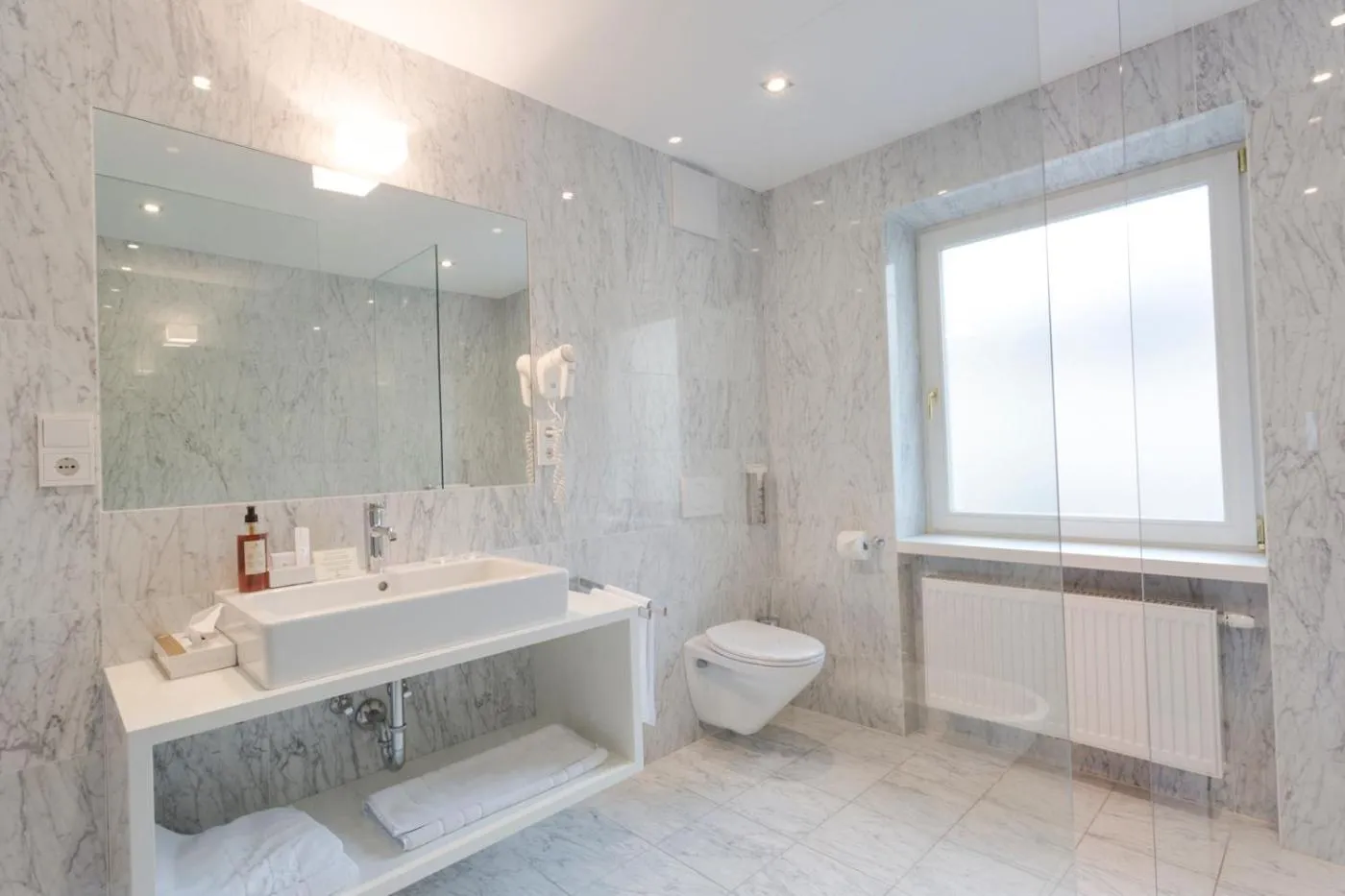 Toilet in Boutique & Gourmet Hotel Orso Grigio - Grauer Bär