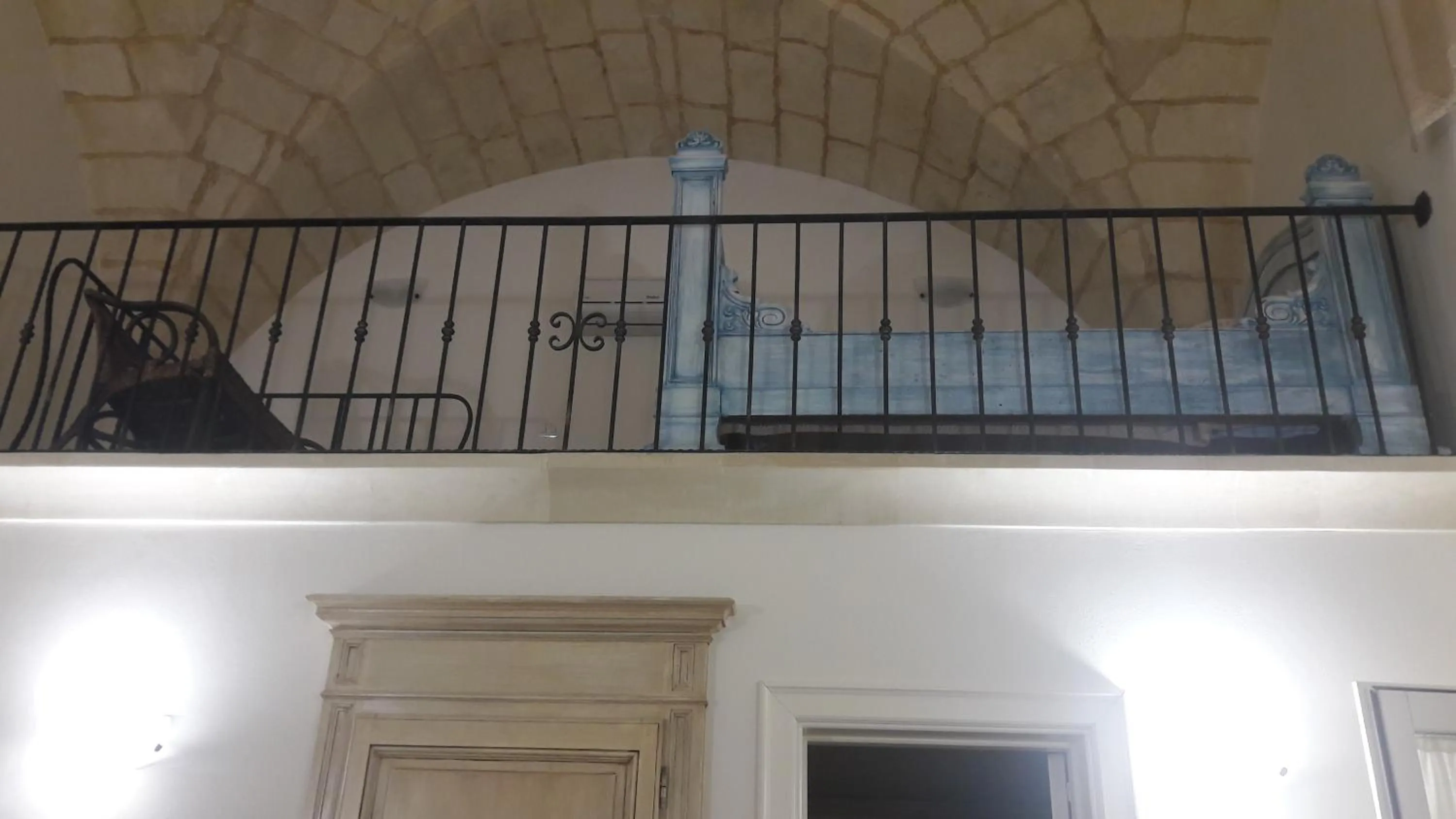 Photo of the whole room in Palazzo Mellacqua