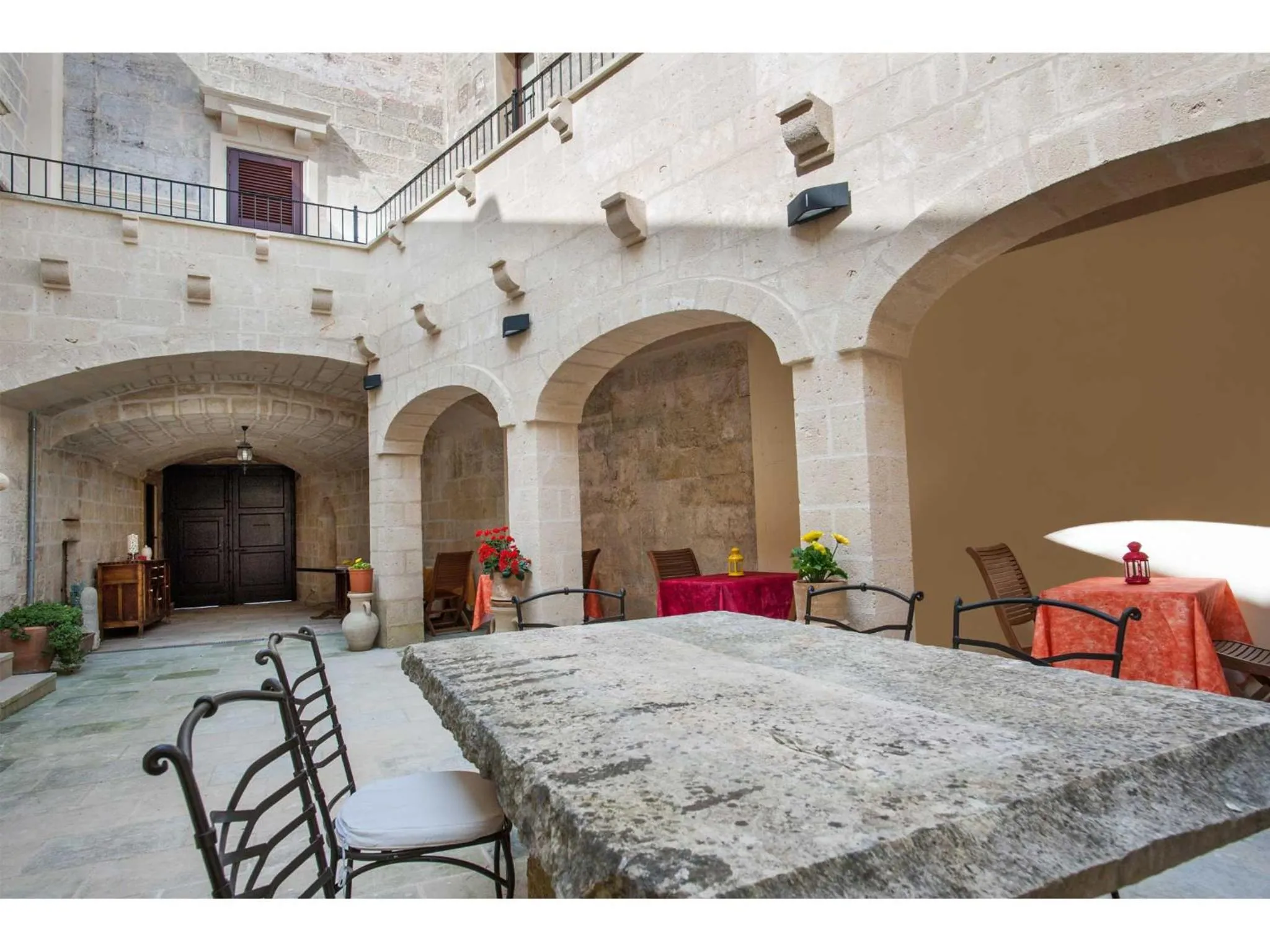 Area and facilities in Palazzo Mellacqua