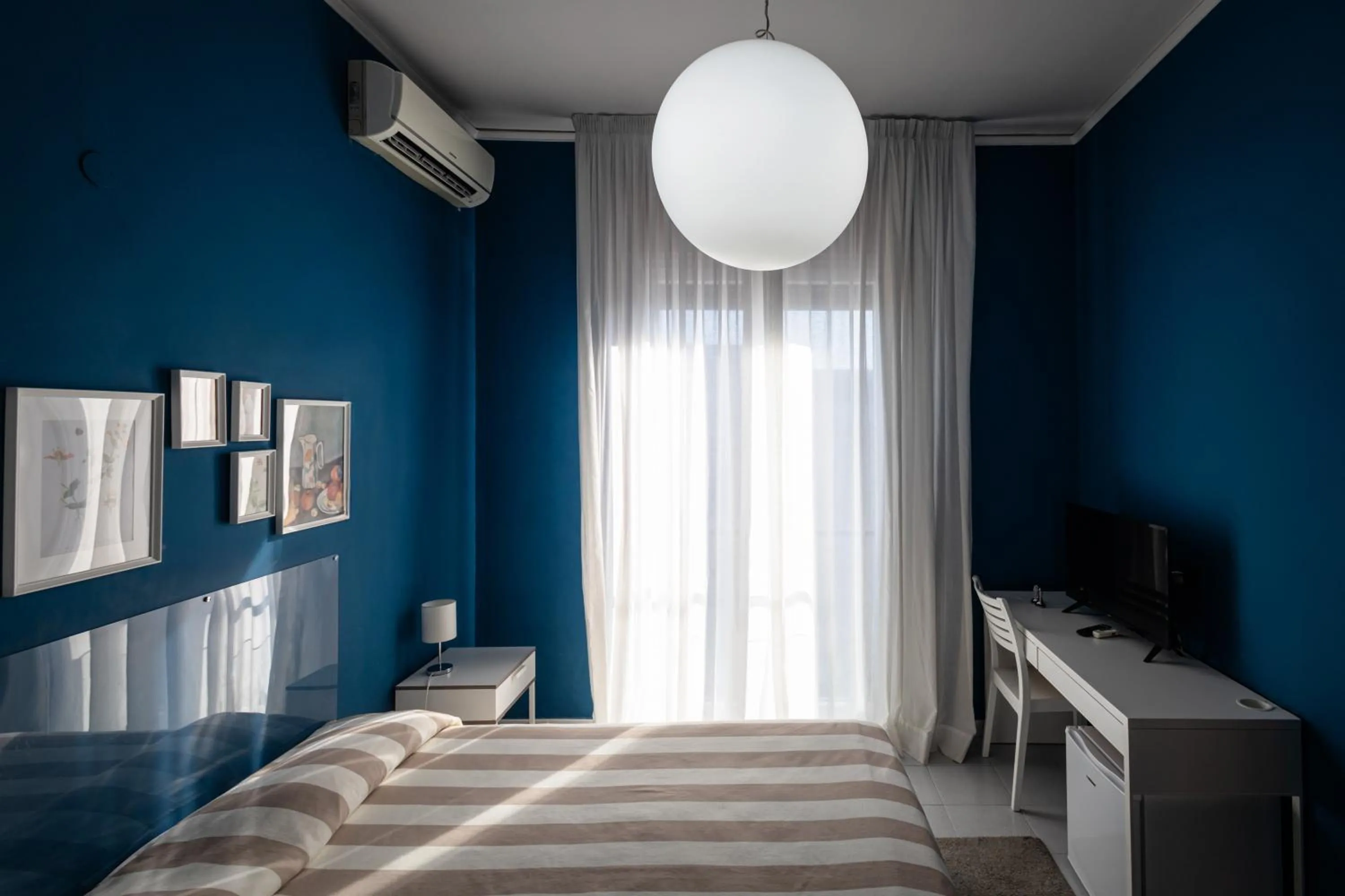 Bedroom, Bed in Hotel Carosello