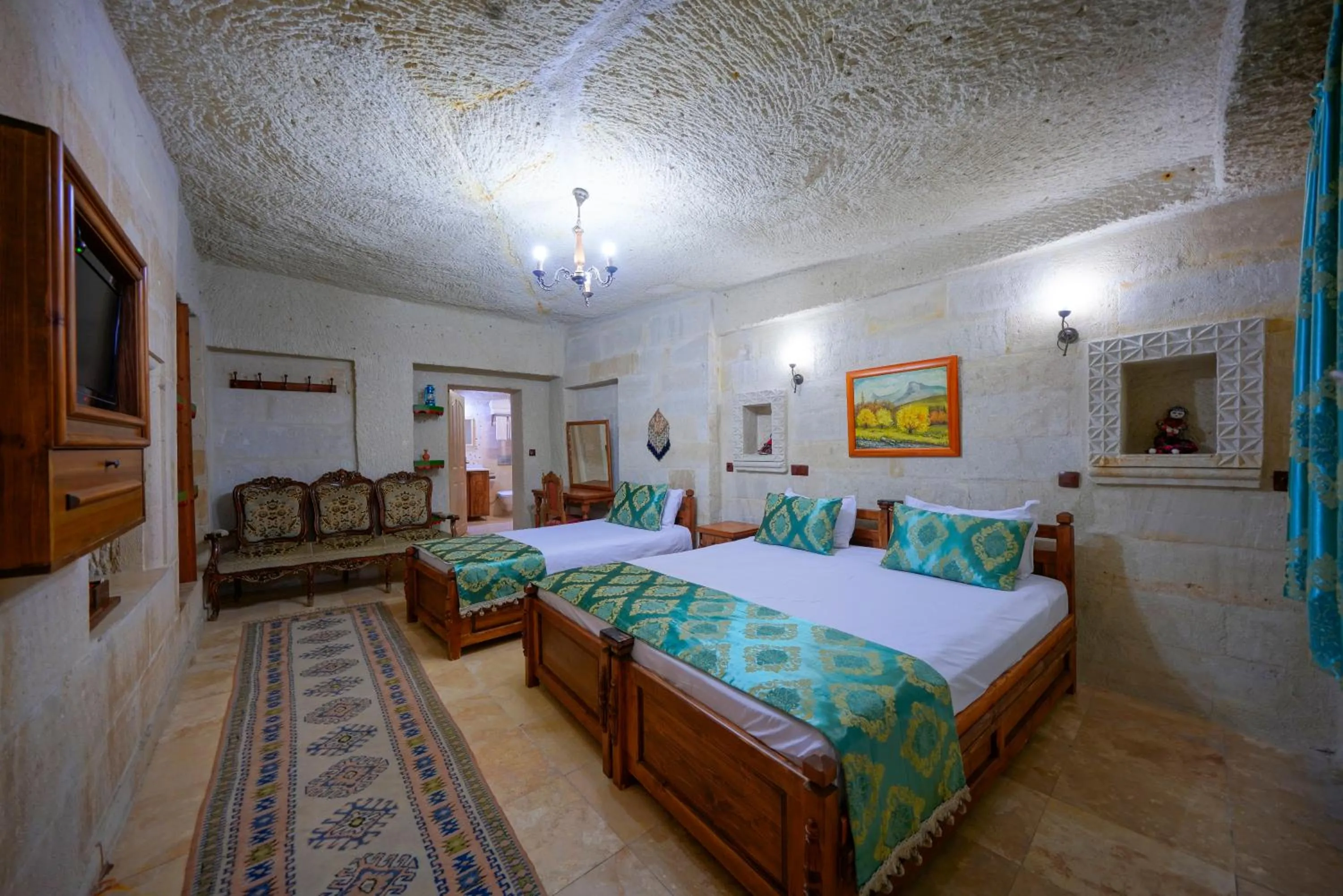 Massage, Bed in Elysee Cave House