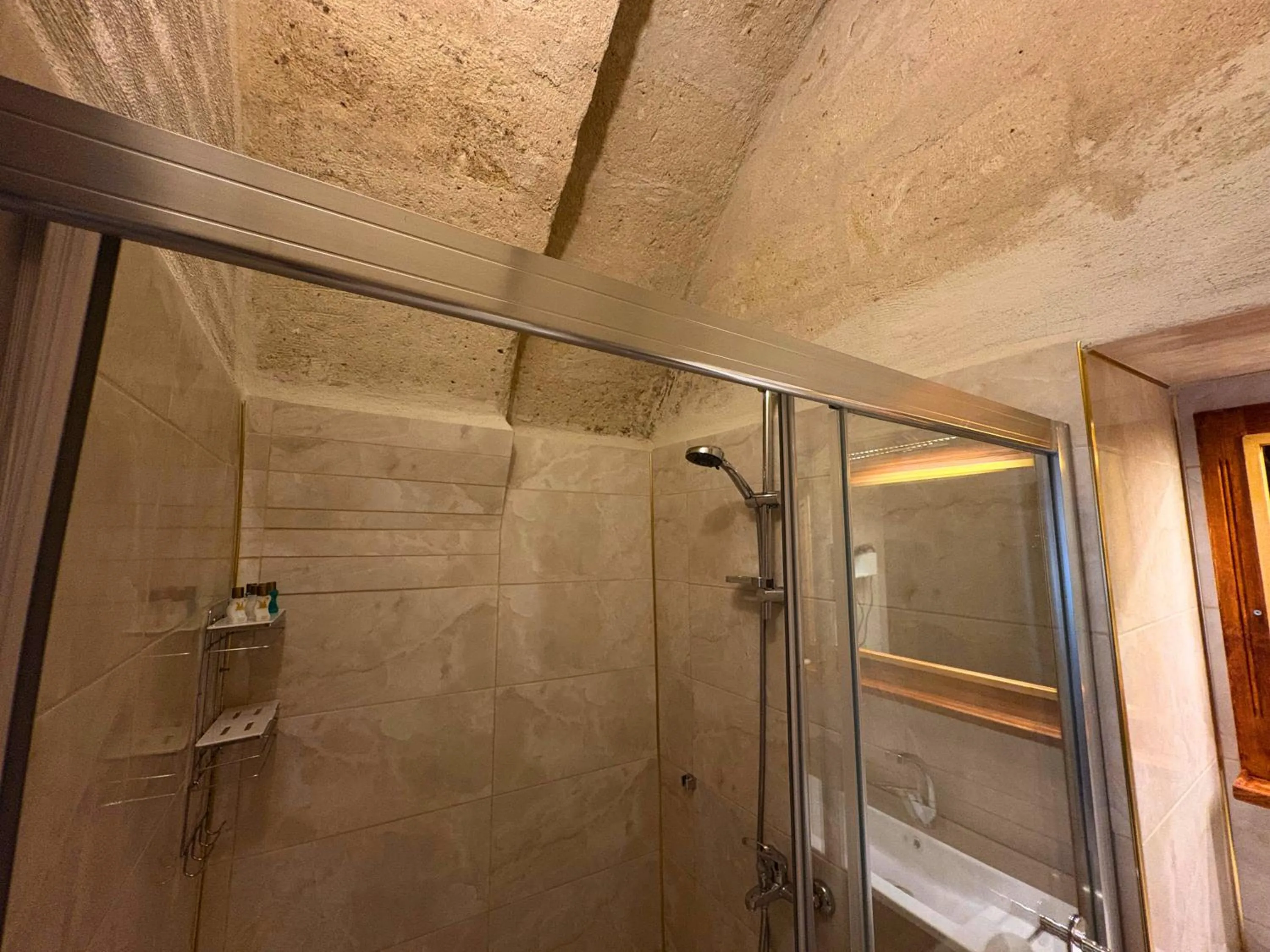 Shower in Elysee Cave House