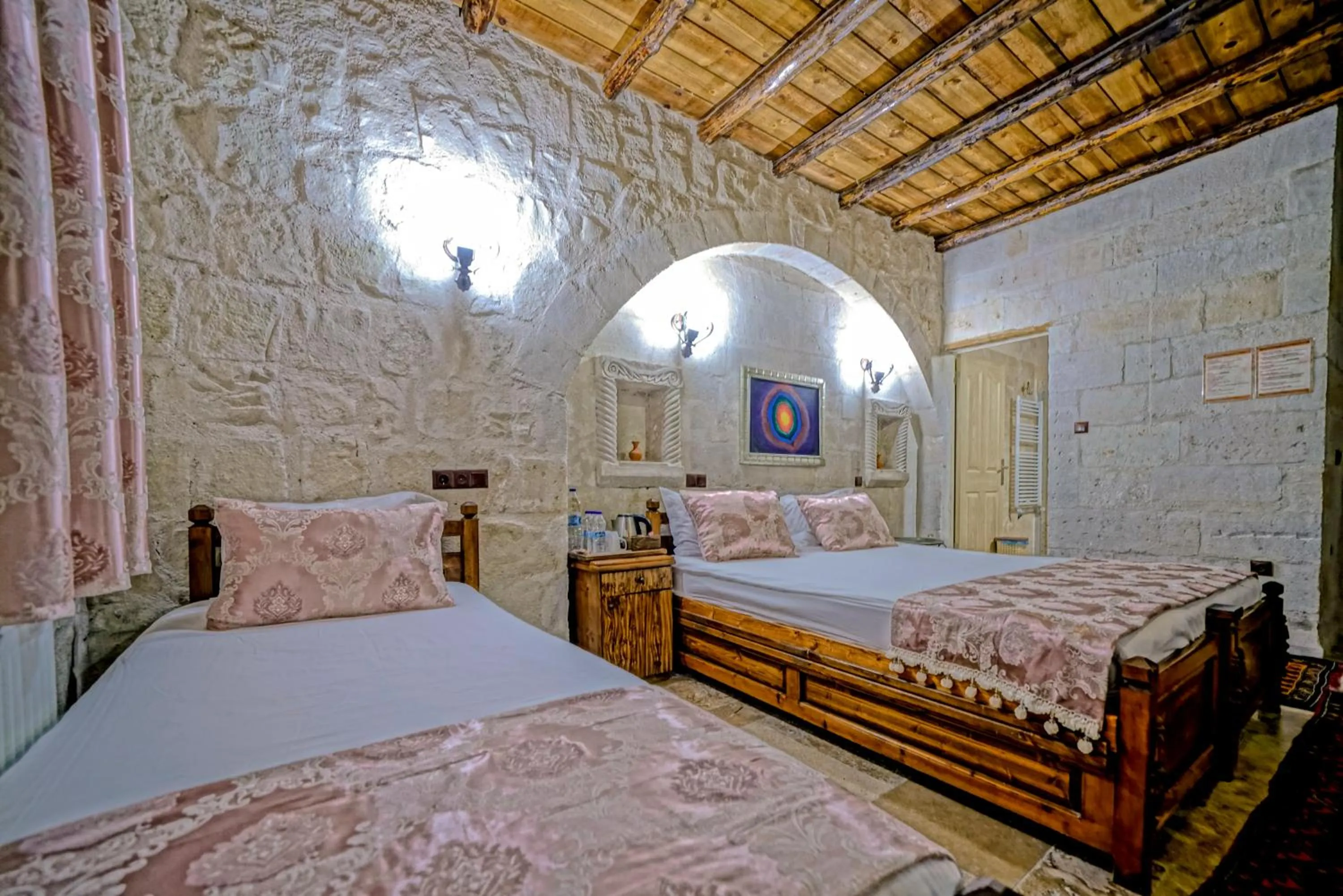 Massage, Bed in Elysee Cave House