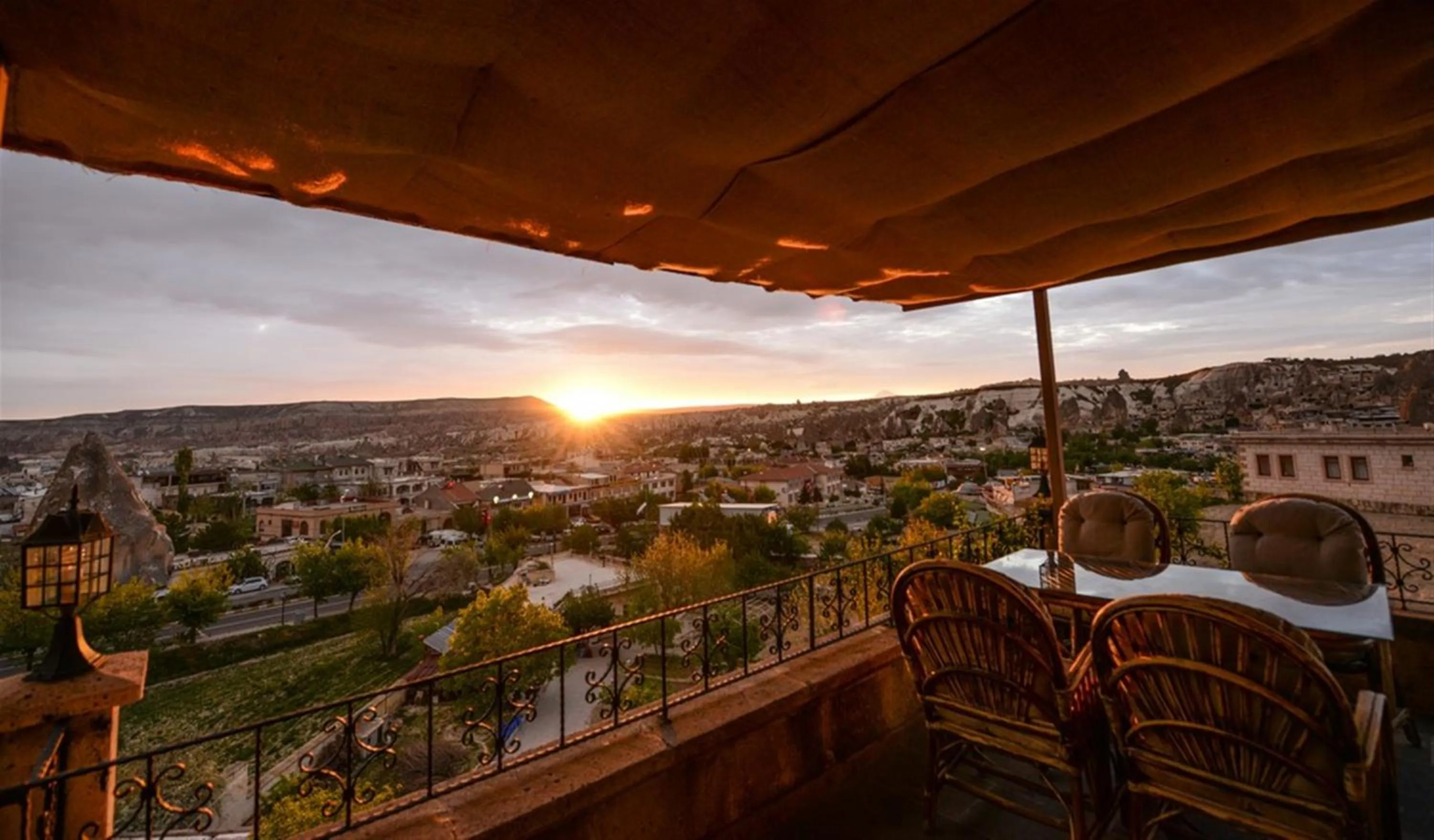 Sunrise in Elysee Cave House