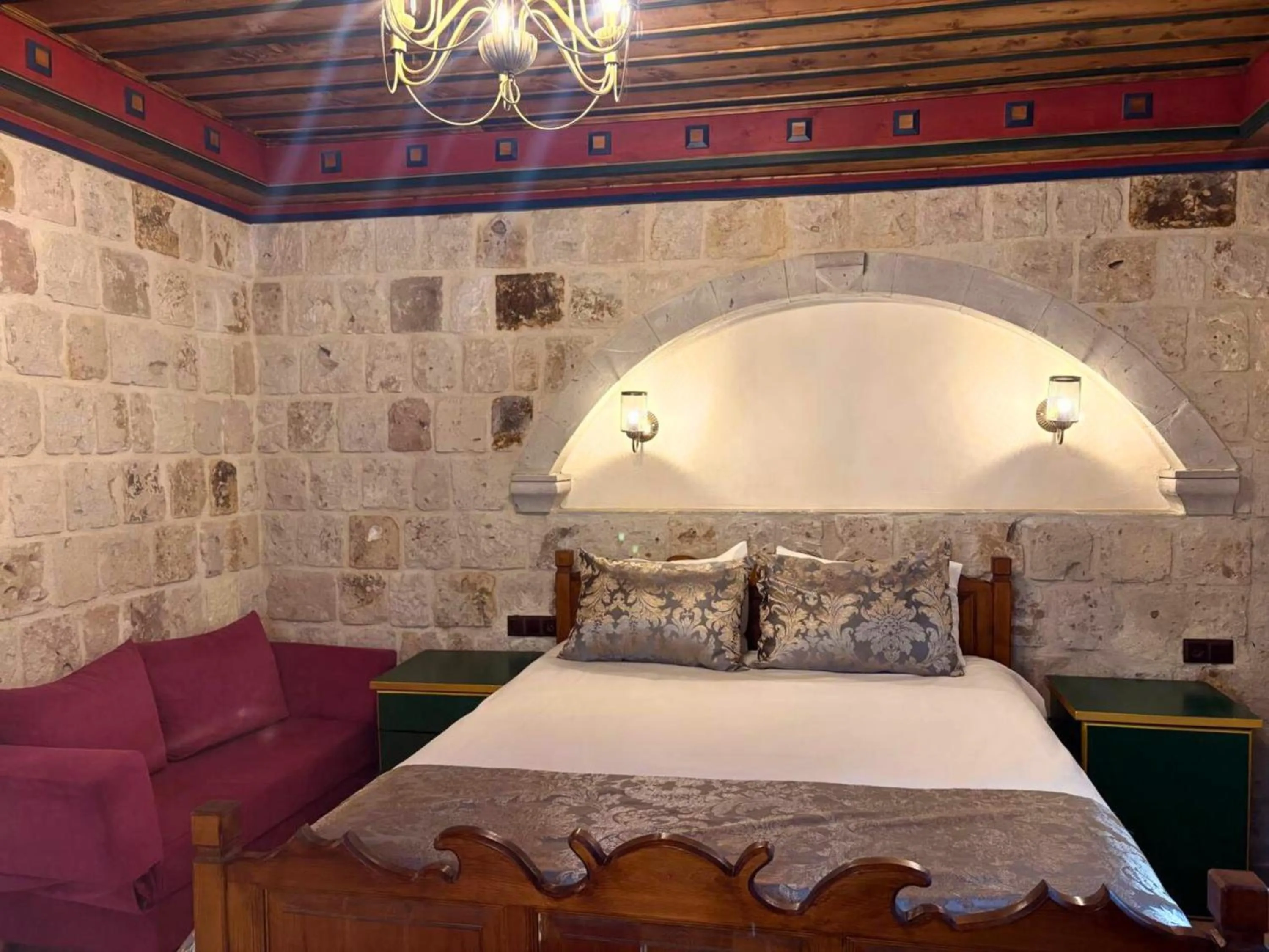 Bed in Elysee Cave House