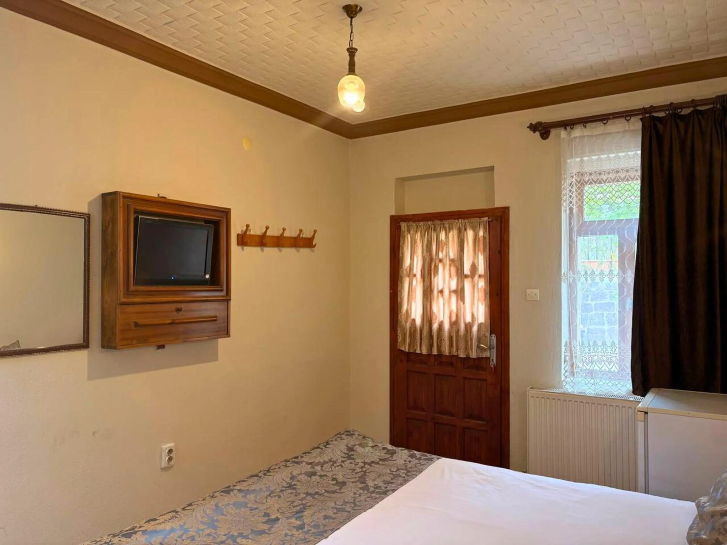 TV and multimedia, Bed in Elysee Cave House