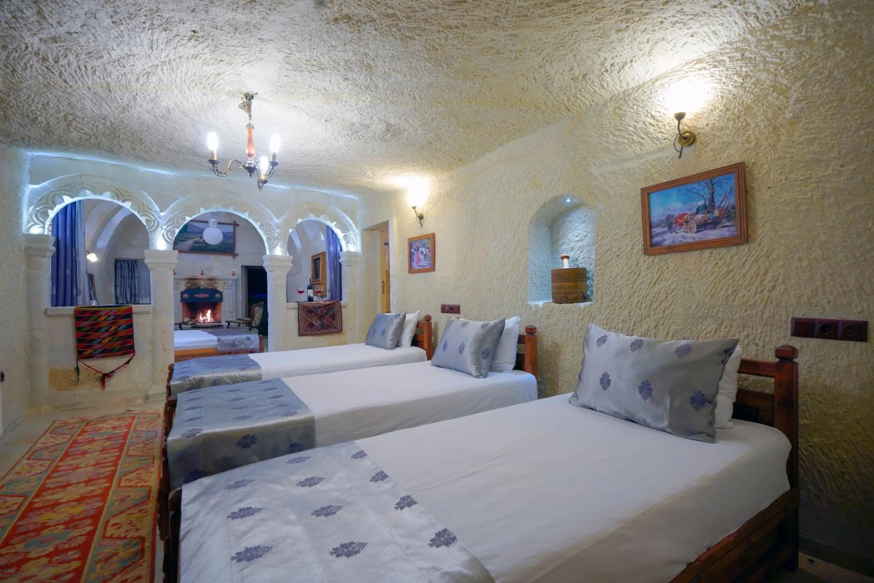 Massage, Bed in Elysee Cave House