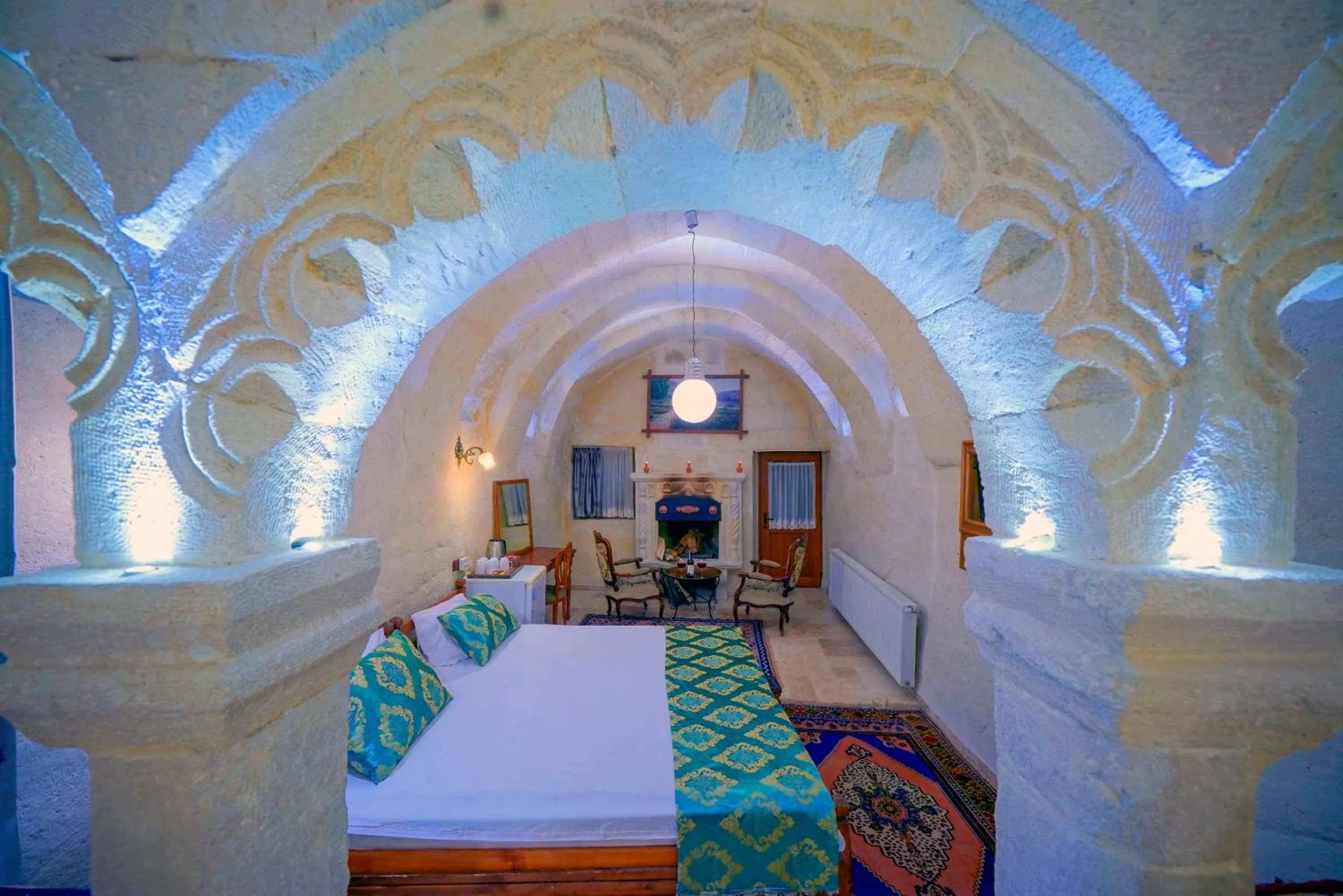 Bed in Elysee Cave House