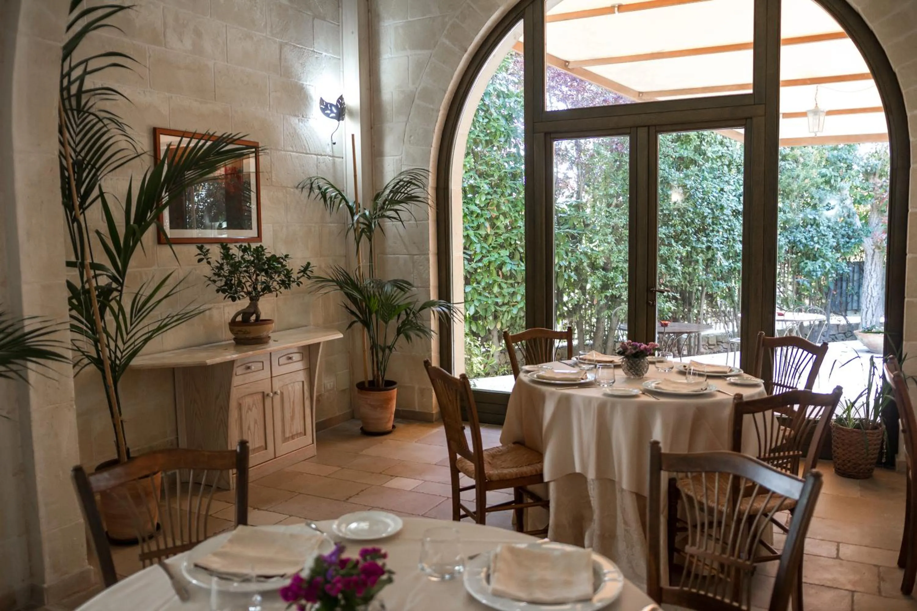 Restaurant/places to eat in Il Palmento Hotel Relais