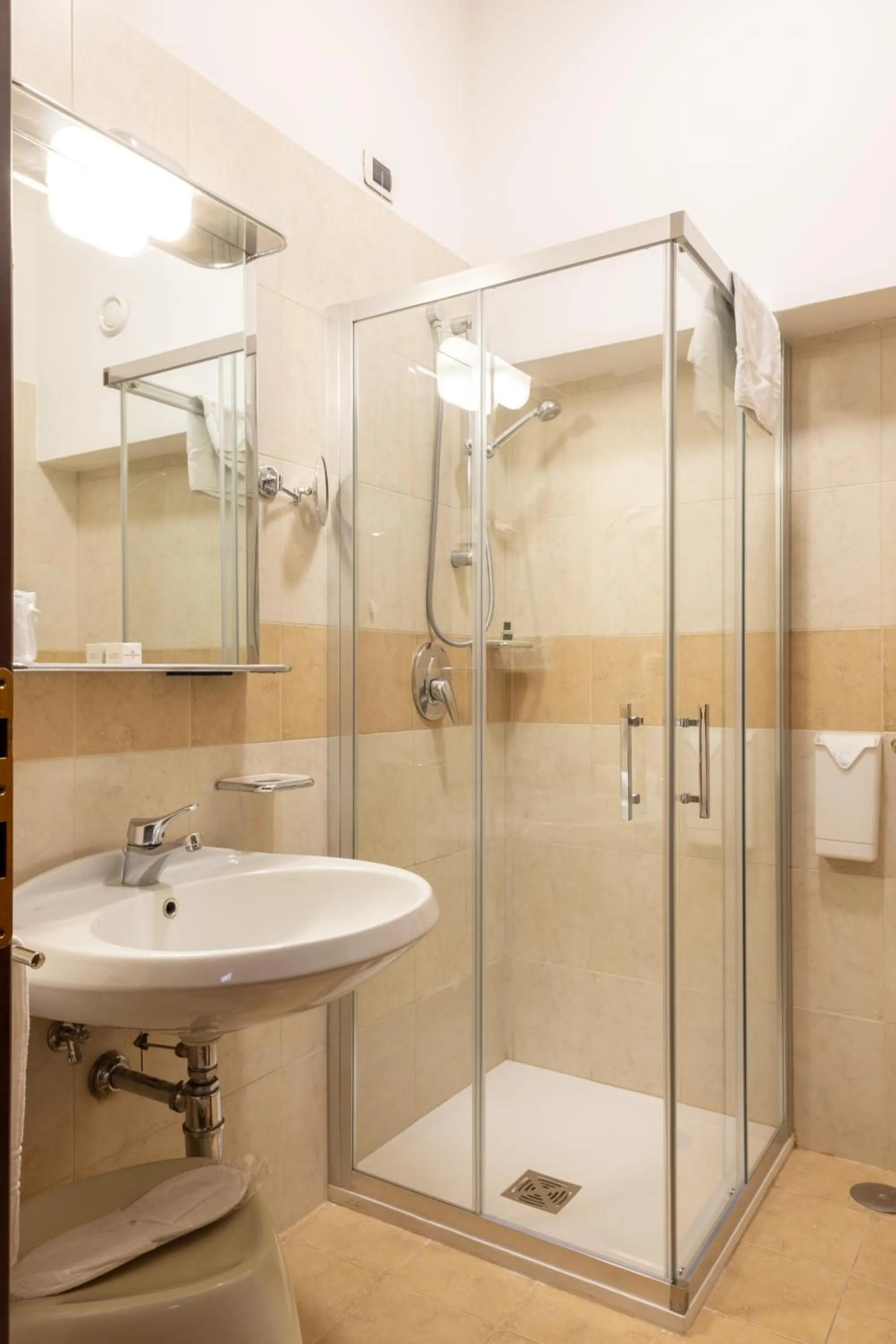 Bathroom in Hotel Majesty Bari