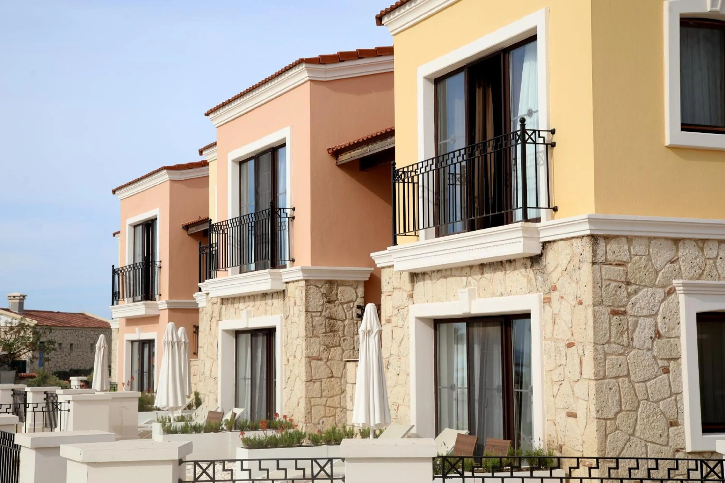 Property building in Cocos The Club Solto