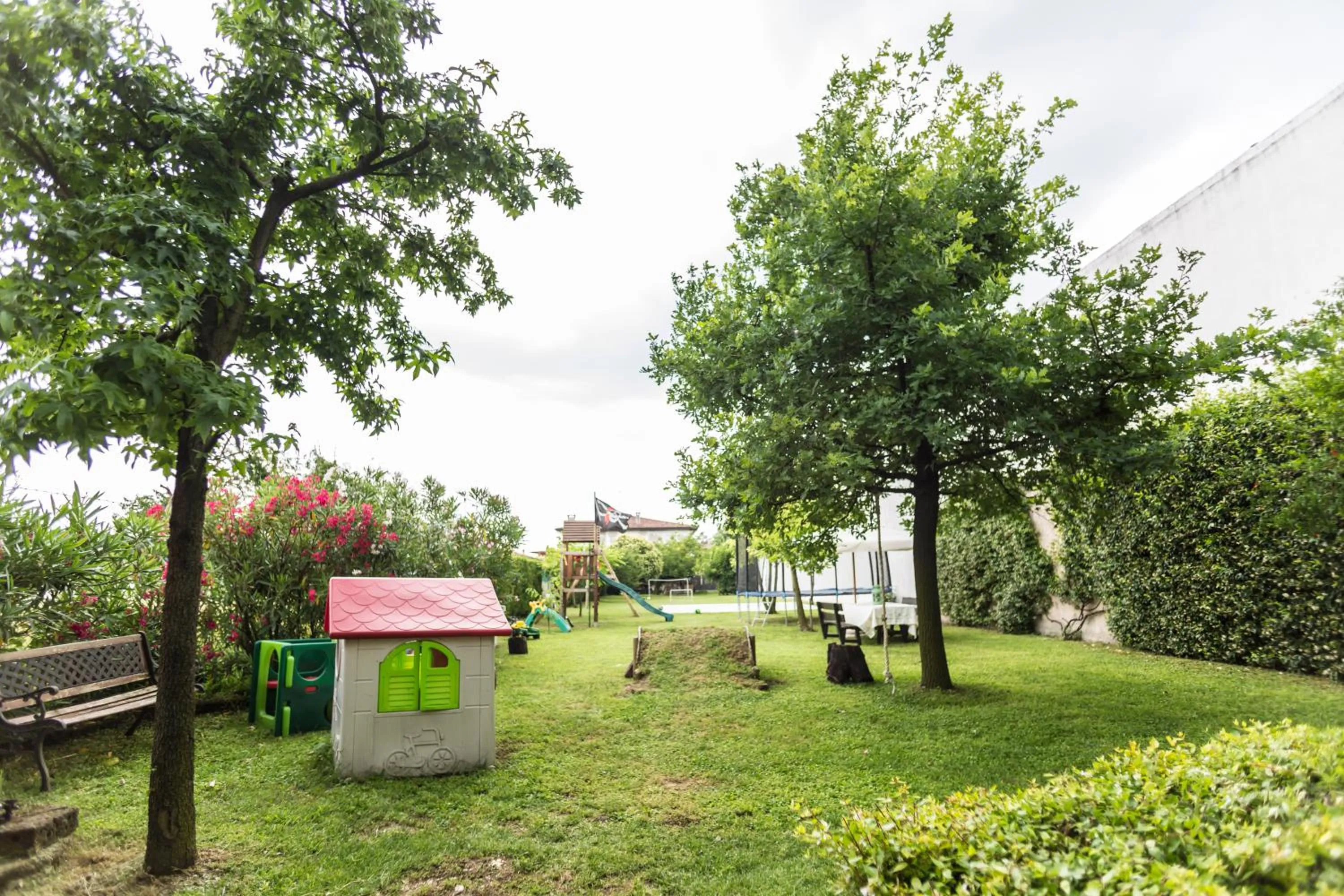 Garden in B&B LA CORTE SANTA MARIA