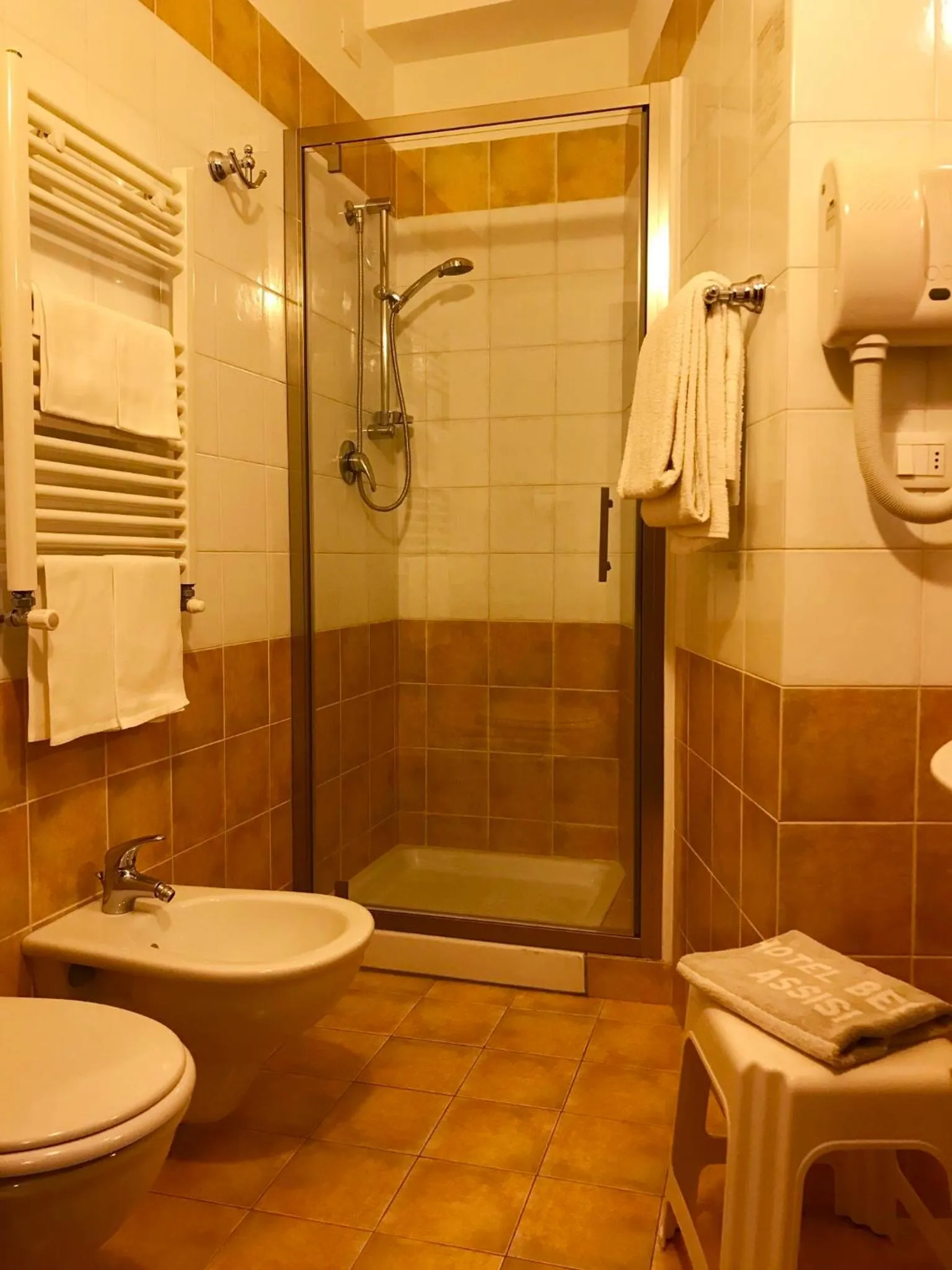 Bathroom in Hotel Berti