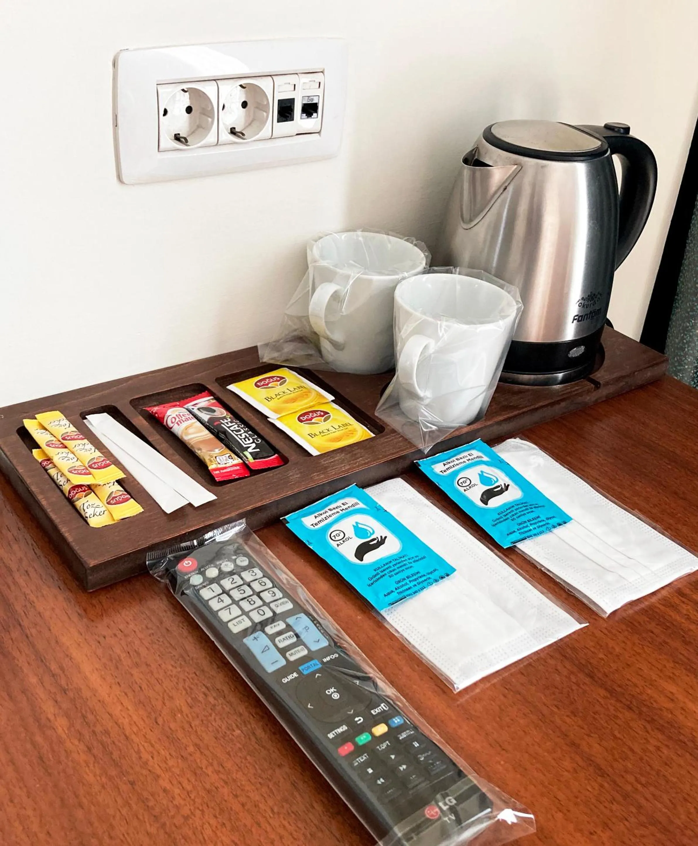 Coffee/tea facilities in Baia Bursa Hotel