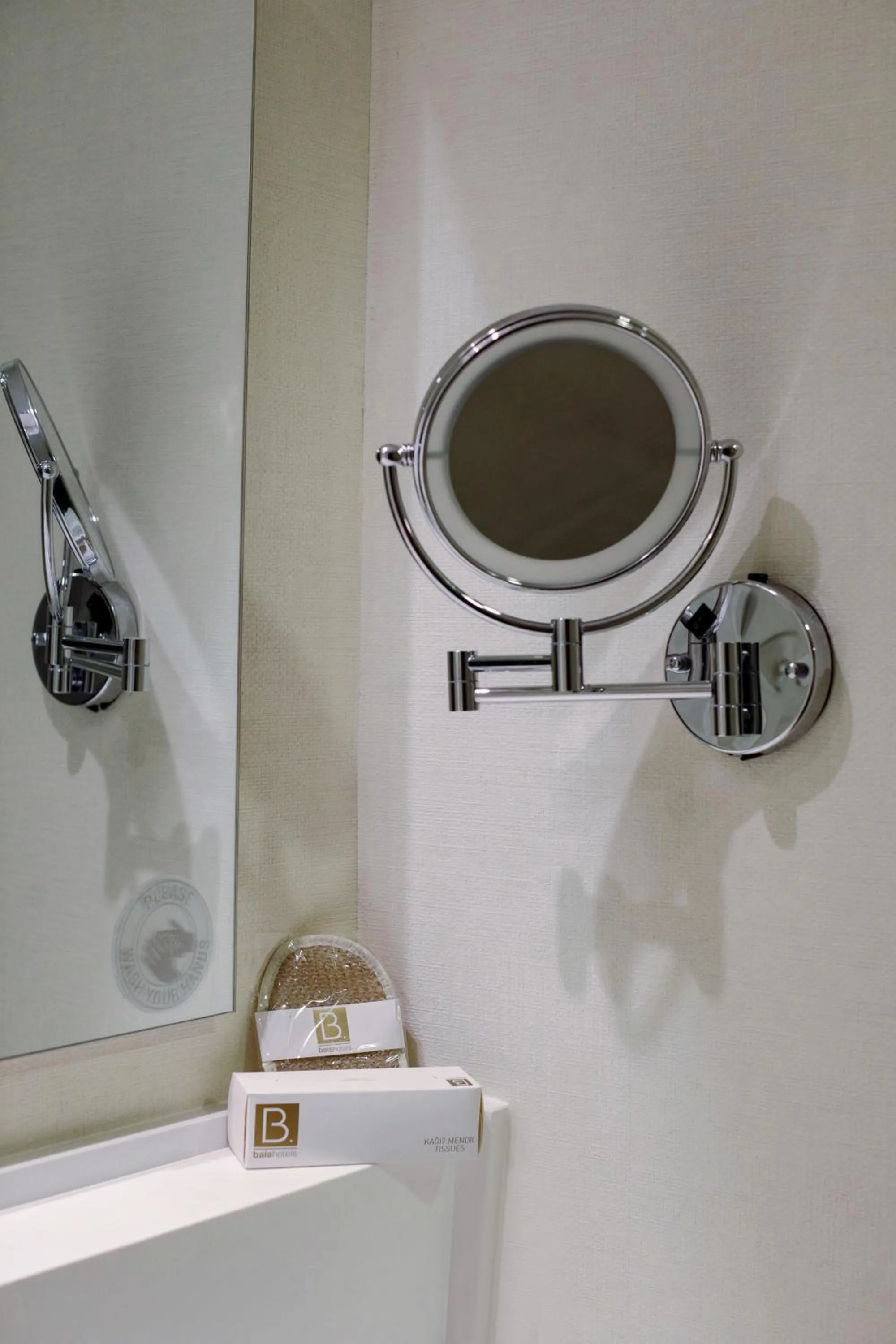 Bathroom in Baia Bursa Hotel