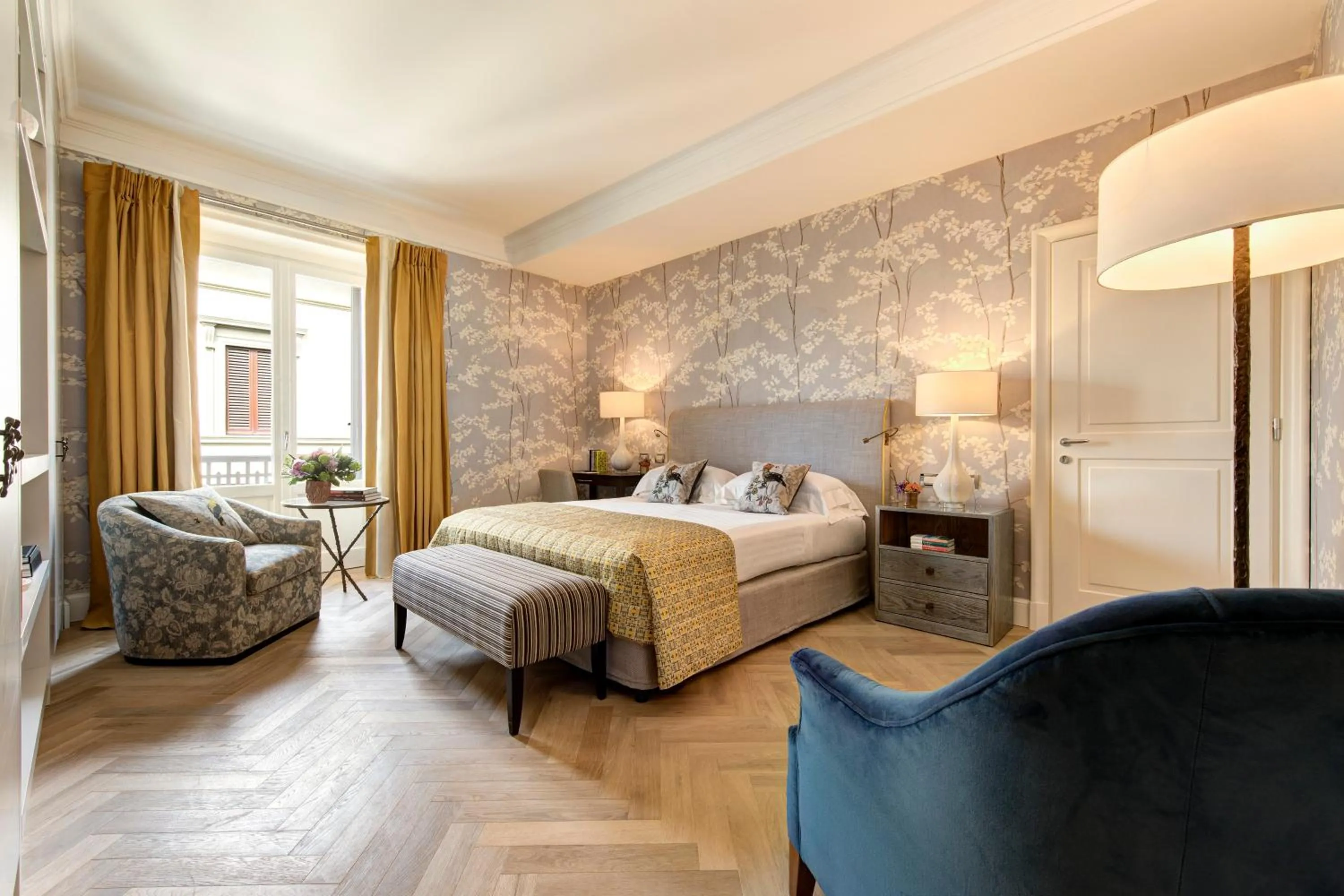 Bedroom, Bed in Rocco Forte Hotel Savoy