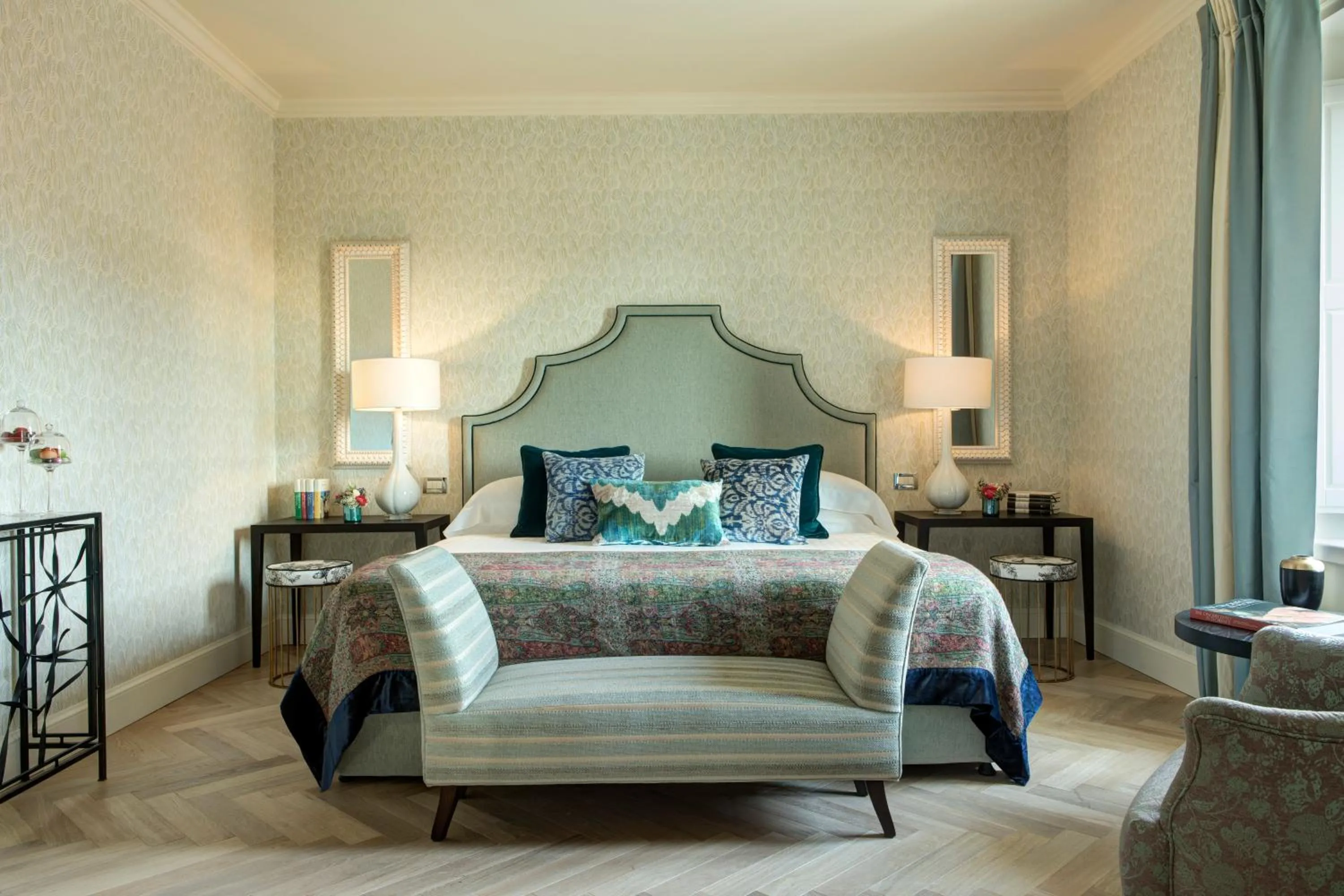 Bedroom, Bed in Rocco Forte Hotel Savoy