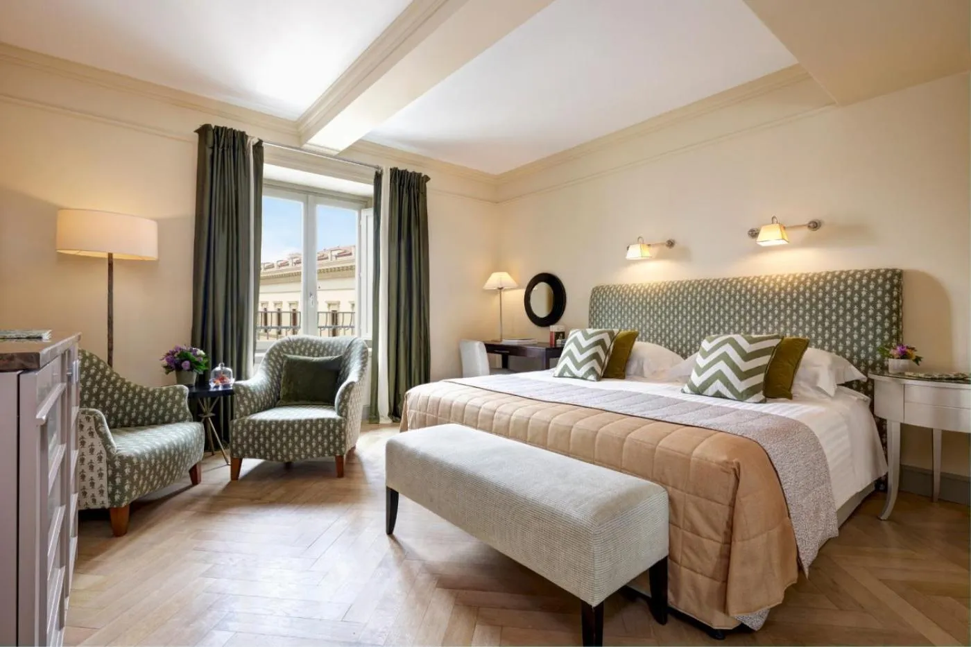 Bedroom, Bed in Rocco Forte Hotel Savoy